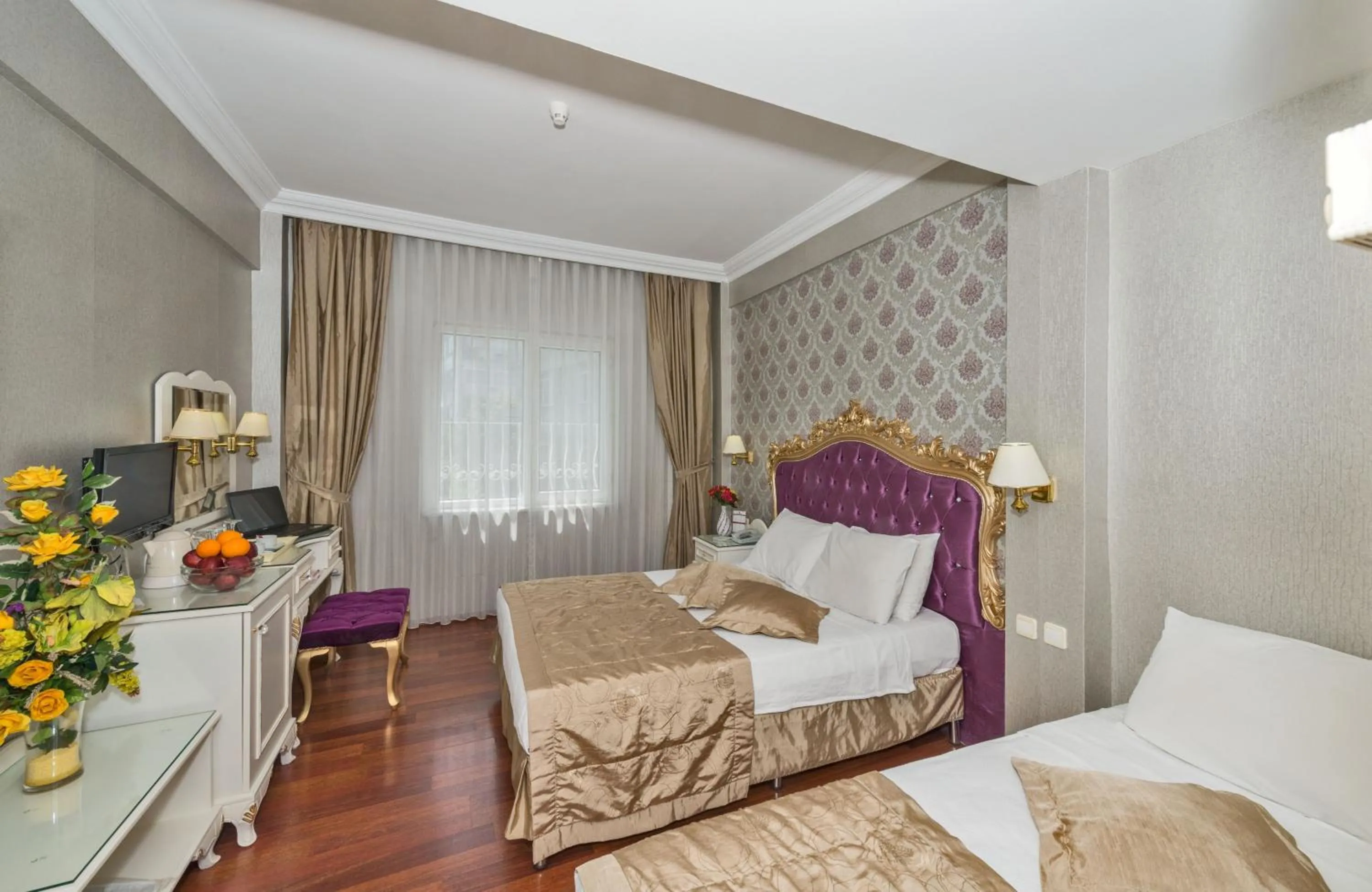 Bed in Santa Sophia Hotel - İstanbul