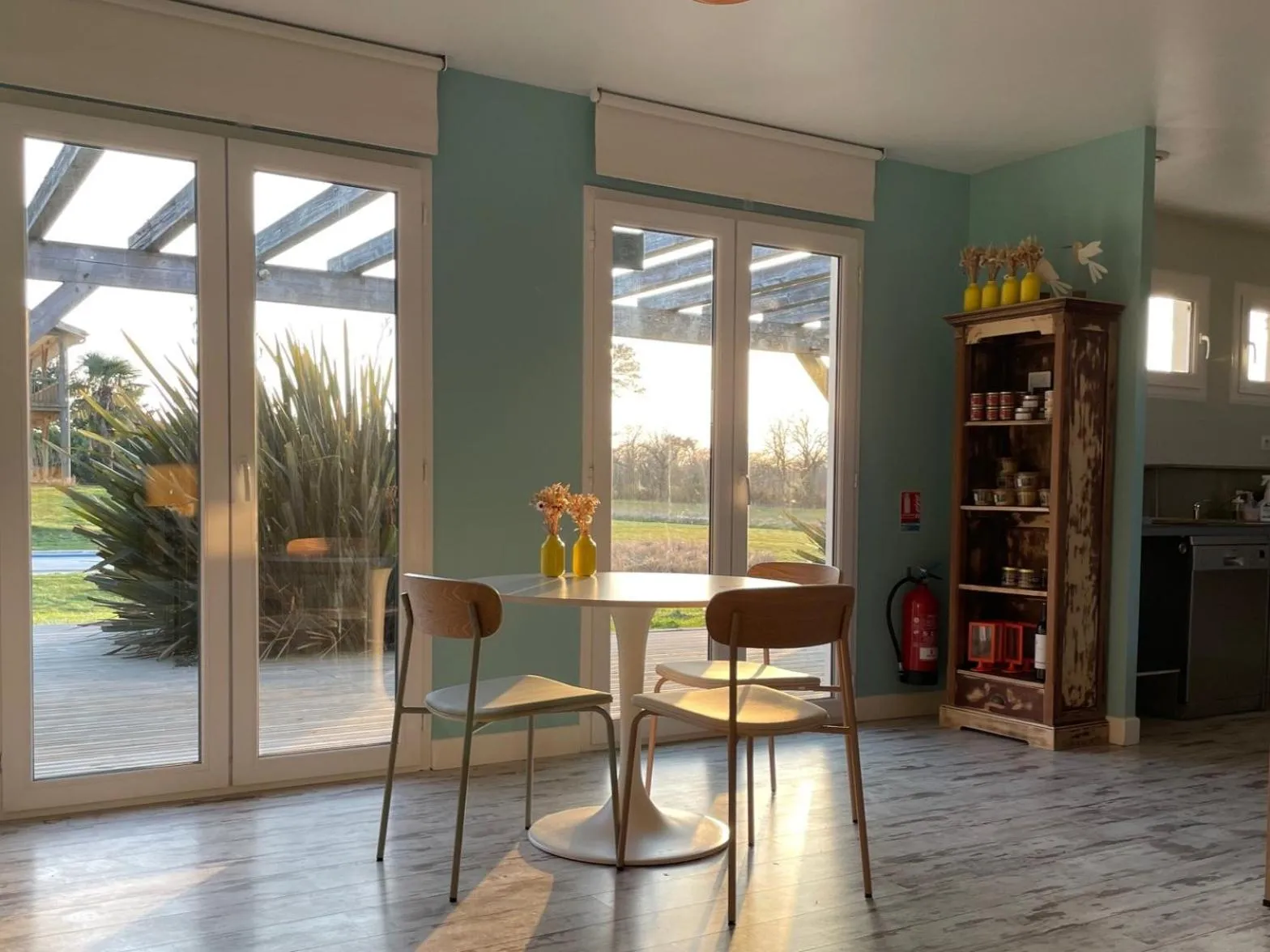 Dining area in La Petite Couronne, Ecolodge & Lofts