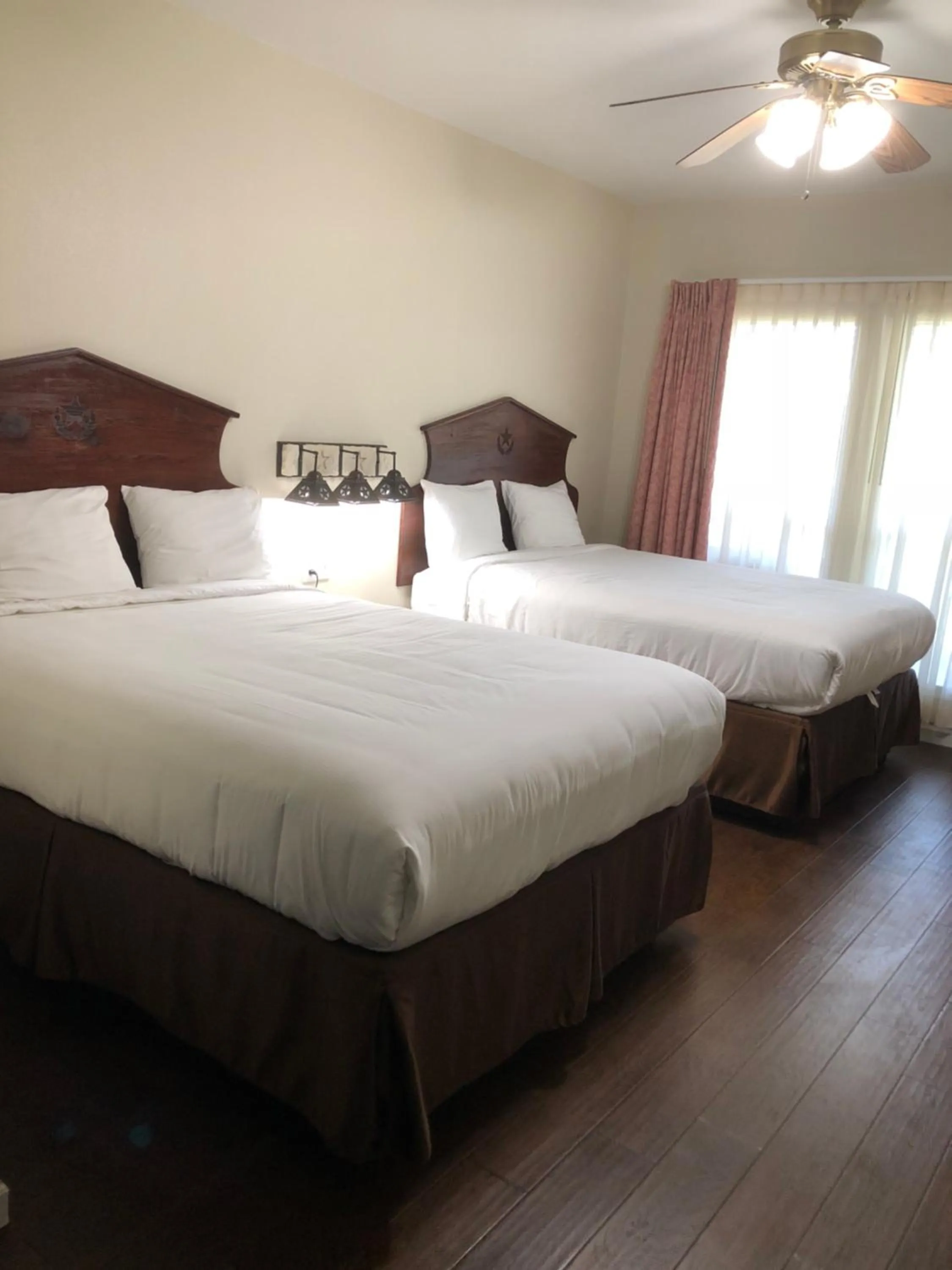 Bed in Mountain Star Lodge