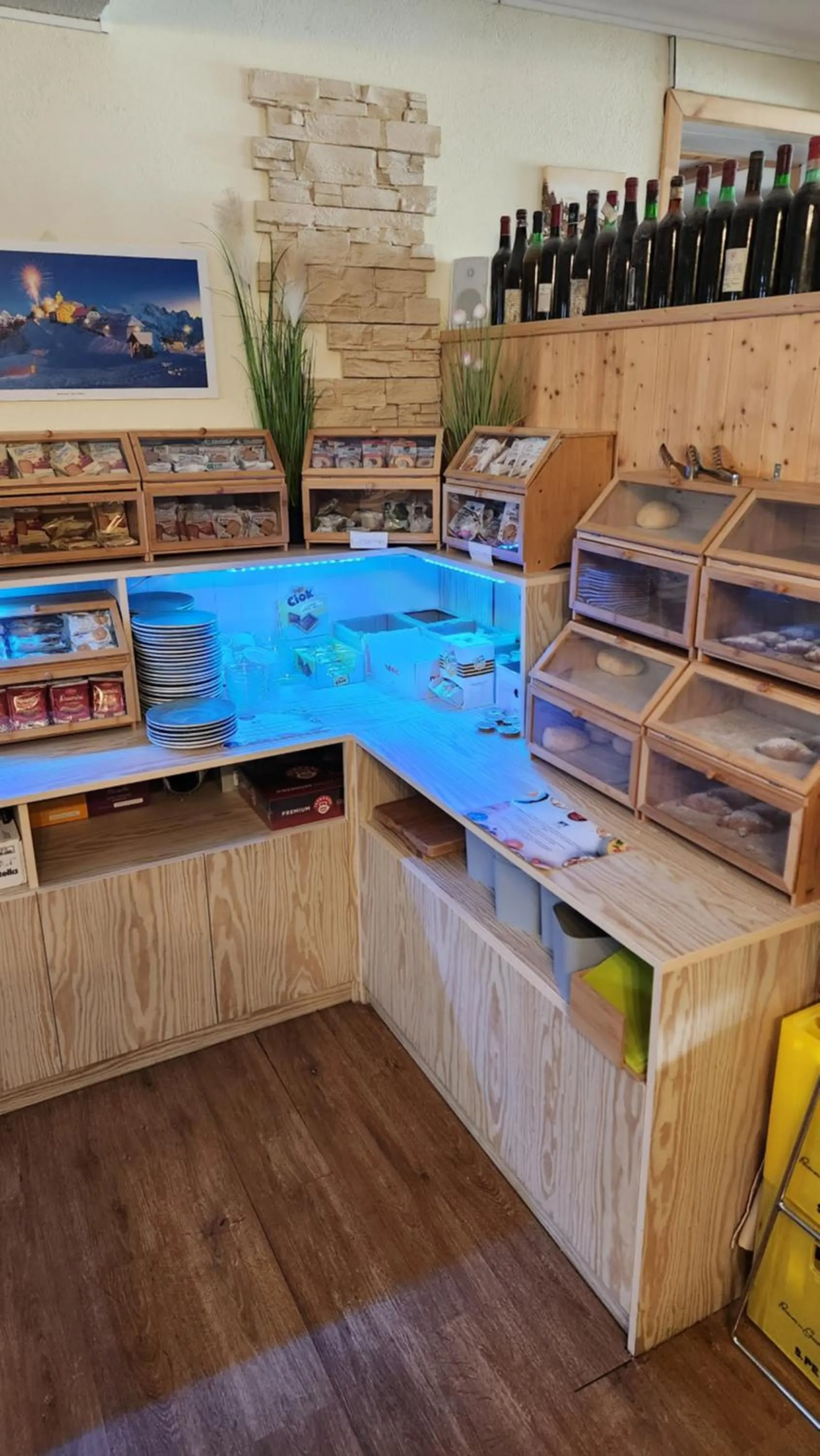 Buffet breakfast in Hotel Tarvisio Four Seasons