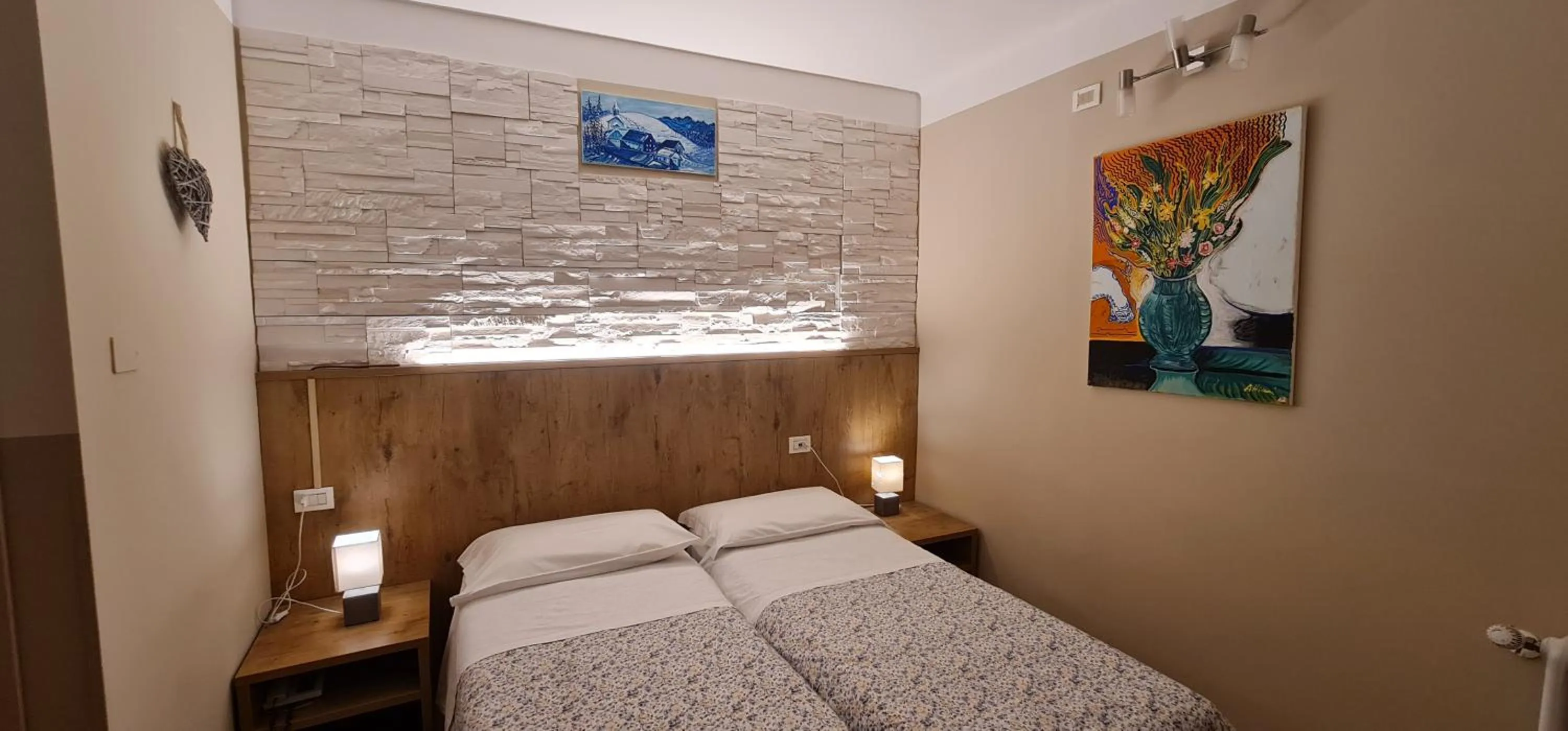 Single Room in Hotel Tarvisio Four Seasons