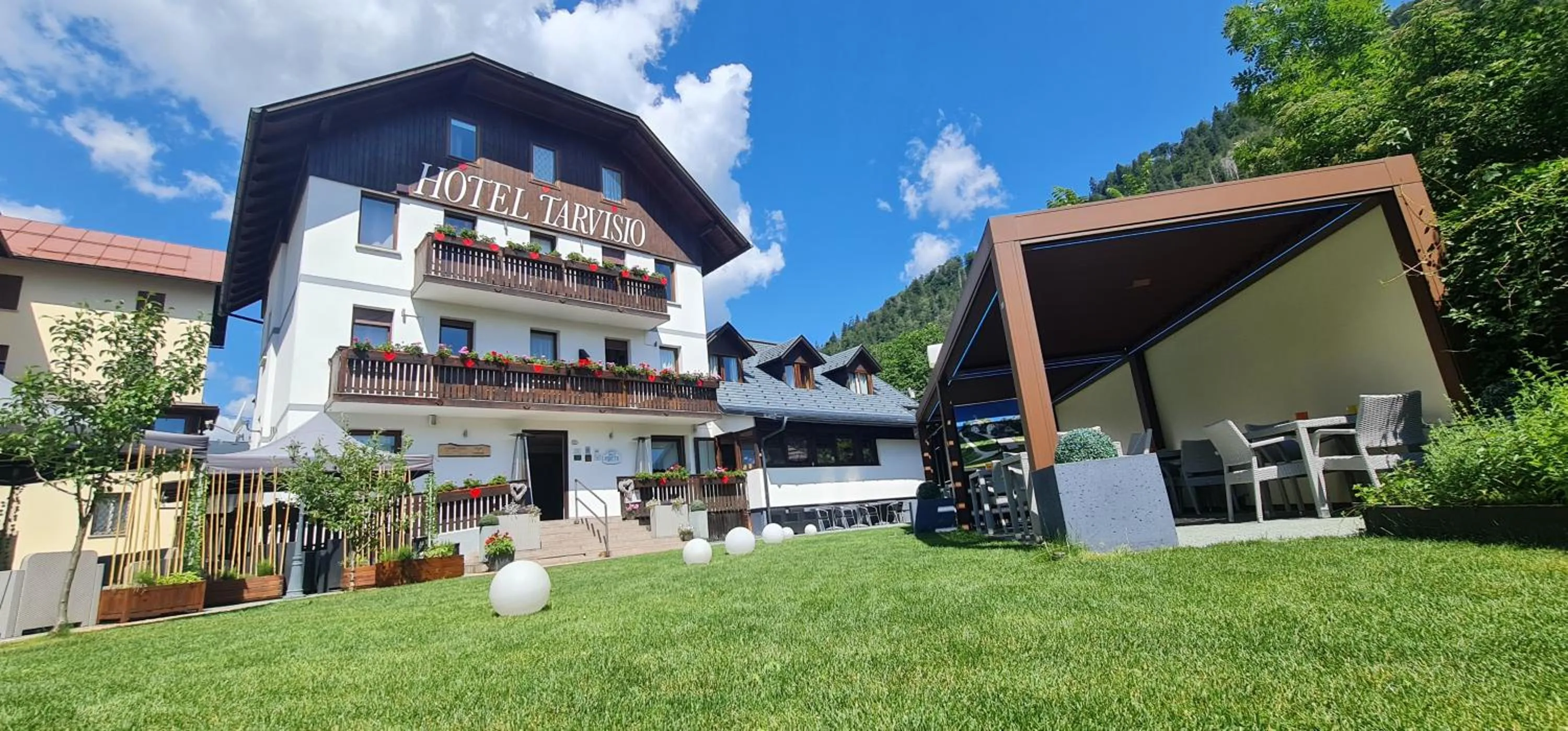 Property building in Hotel Tarvisio Four Seasons