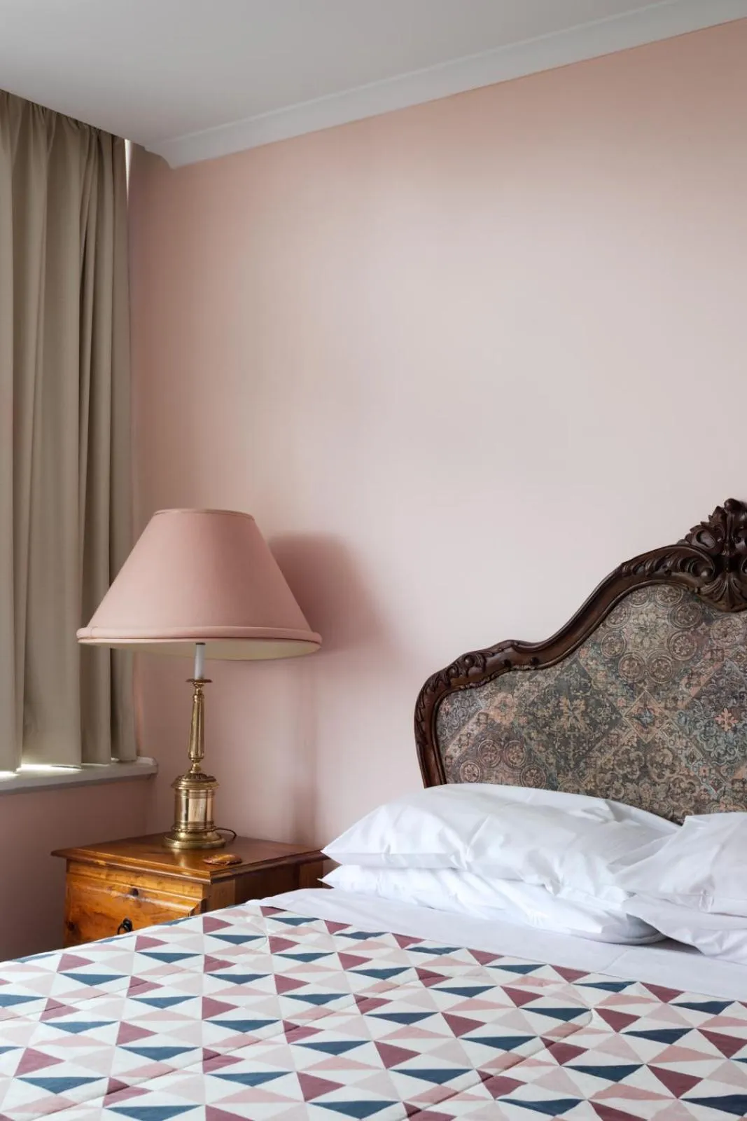 Bed in Battery Point Manor