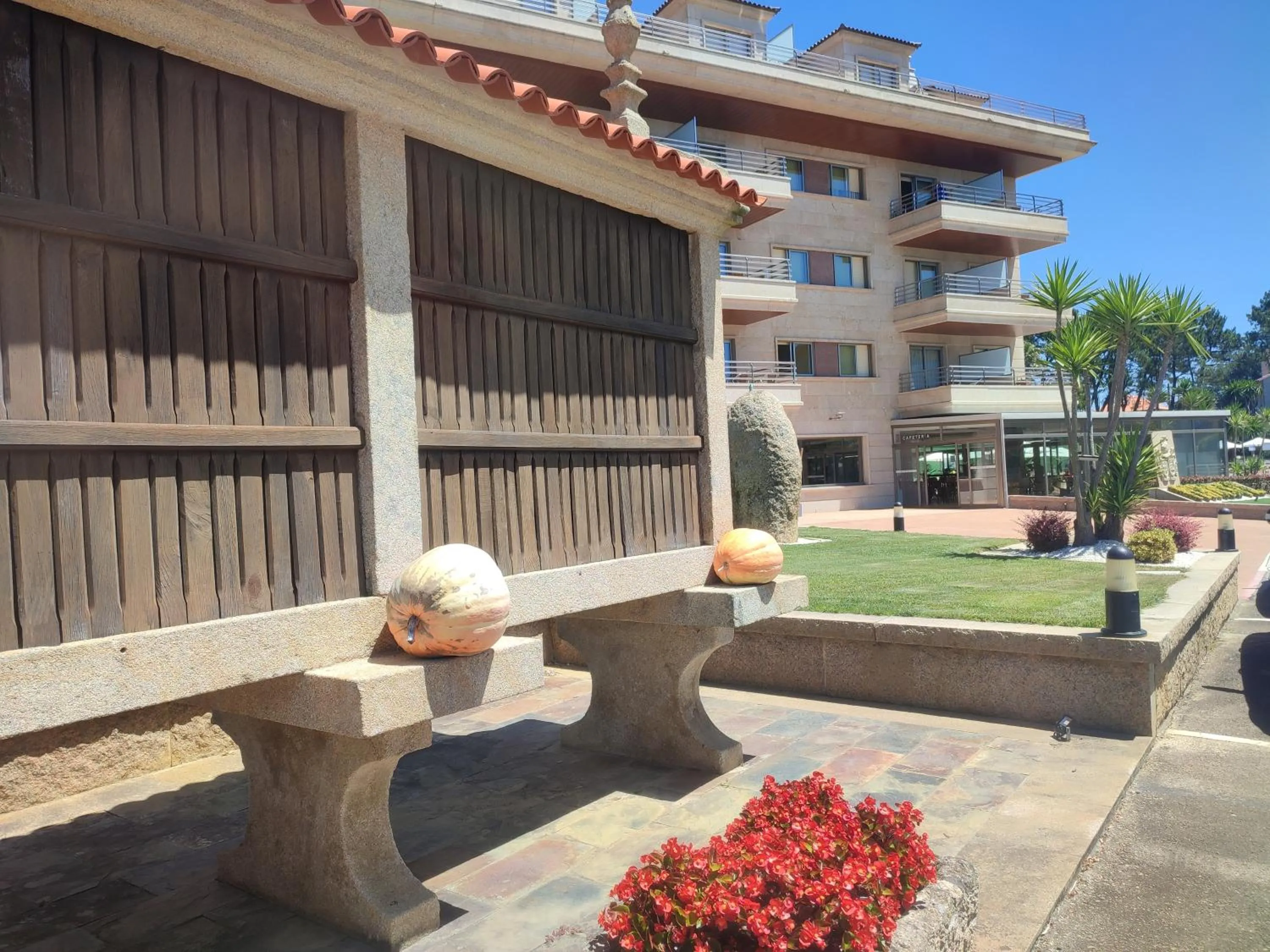 Property building in Apartamentos Marsil