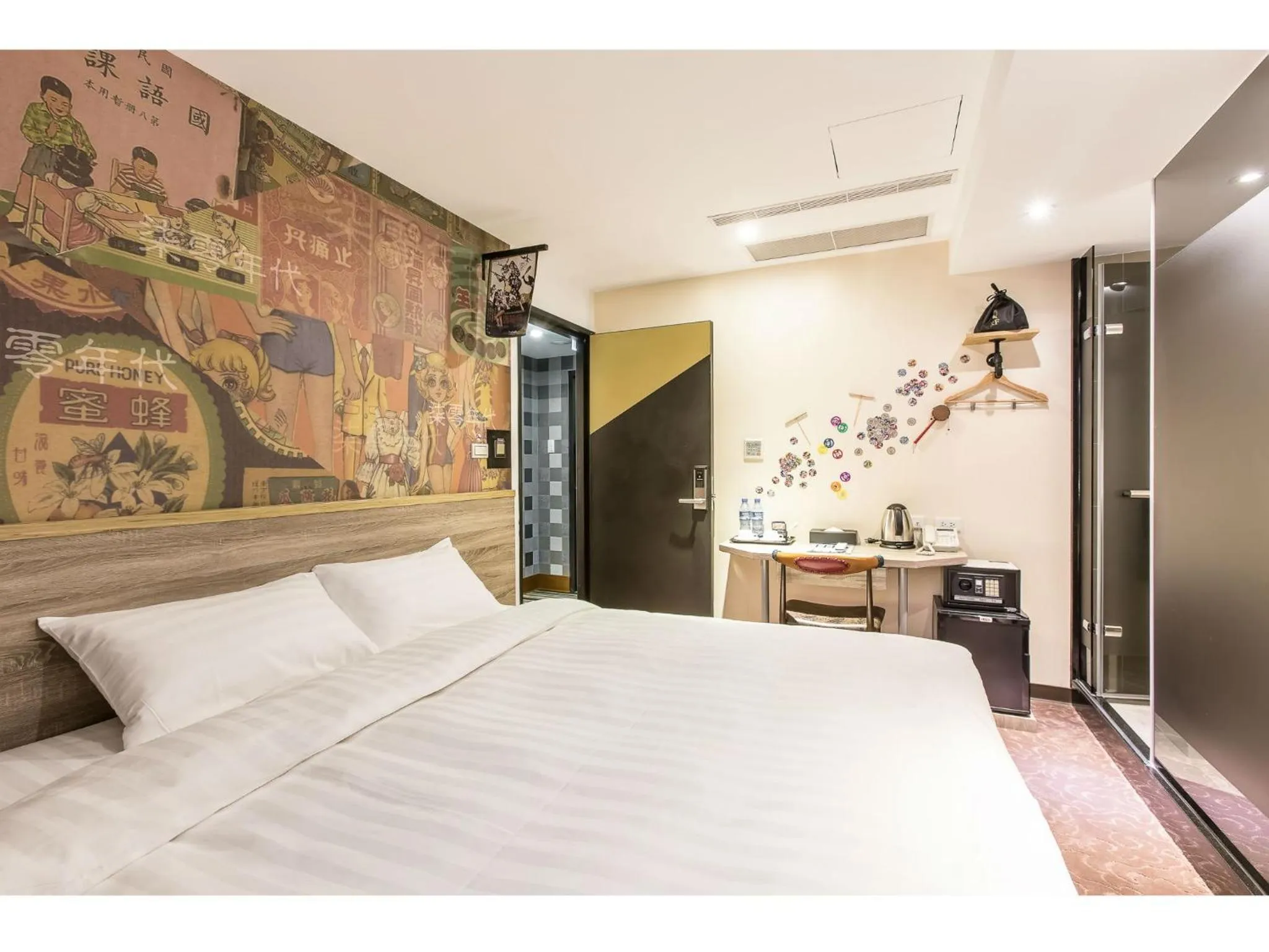 Photo of the whole room, Bed in RF Hotel  Linsen