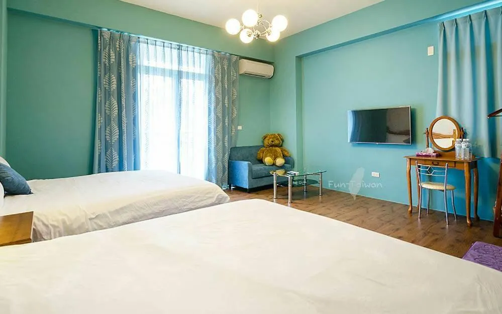 Bed in Slowly B&B