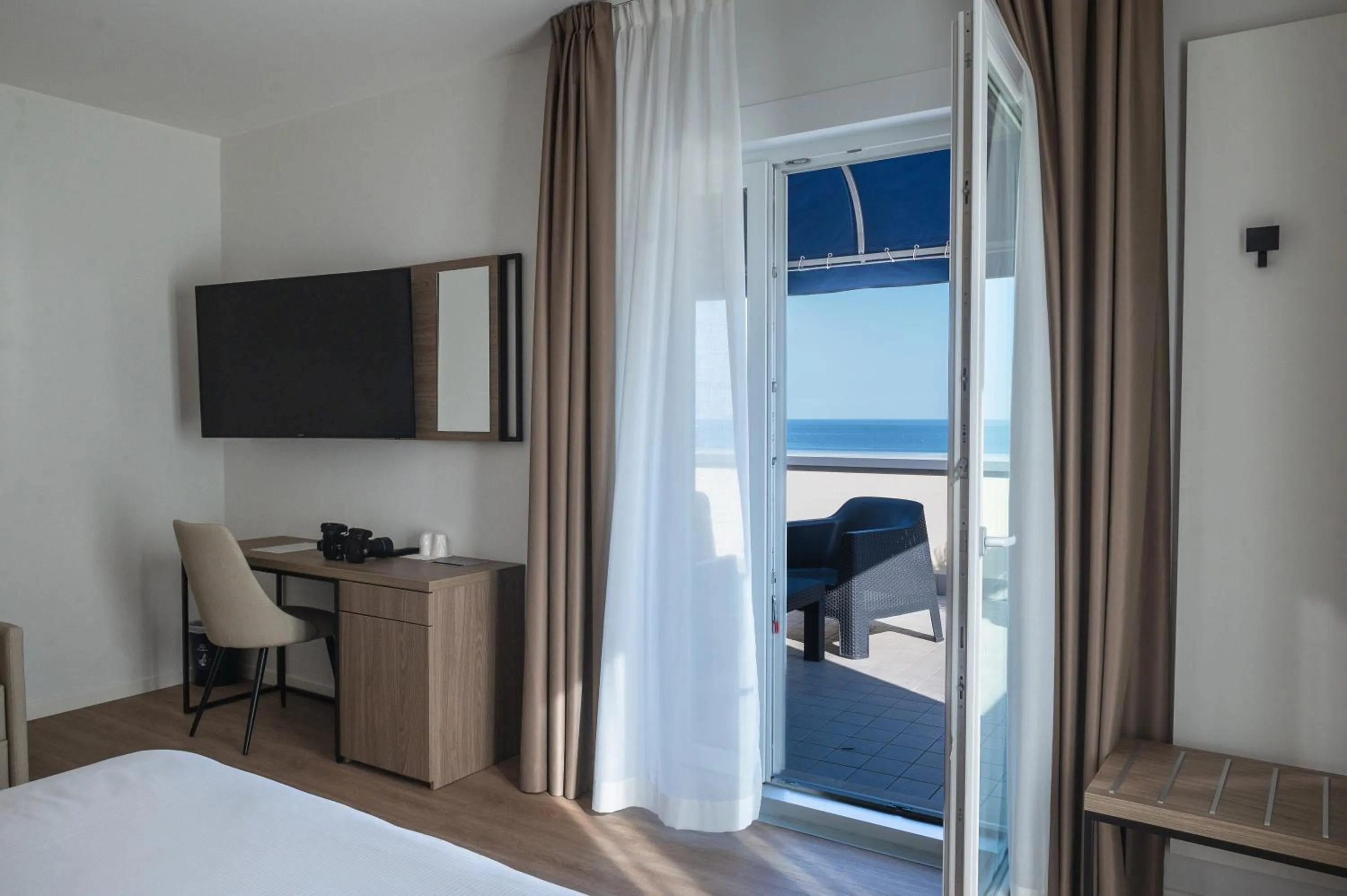 Bed in Hotel Excelsior