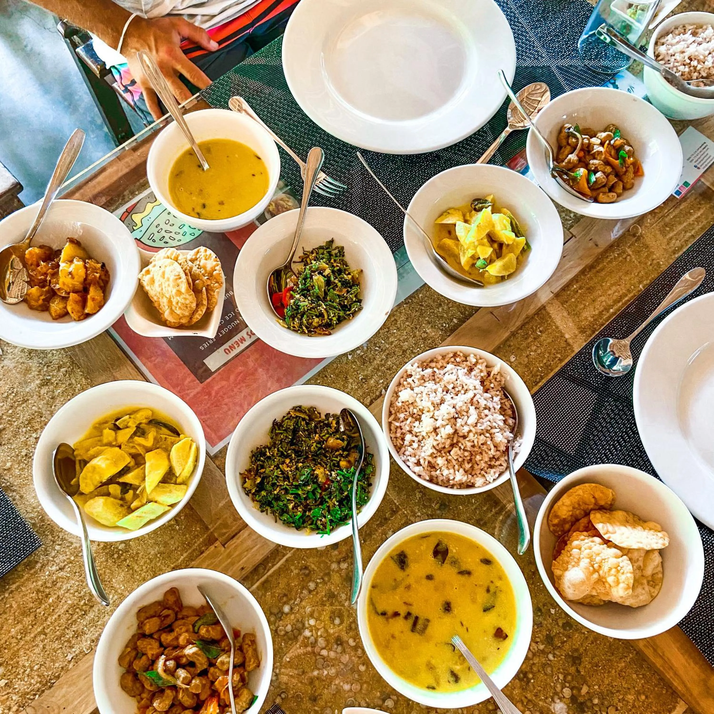 Food and drinks in Valampuri Kite Resort