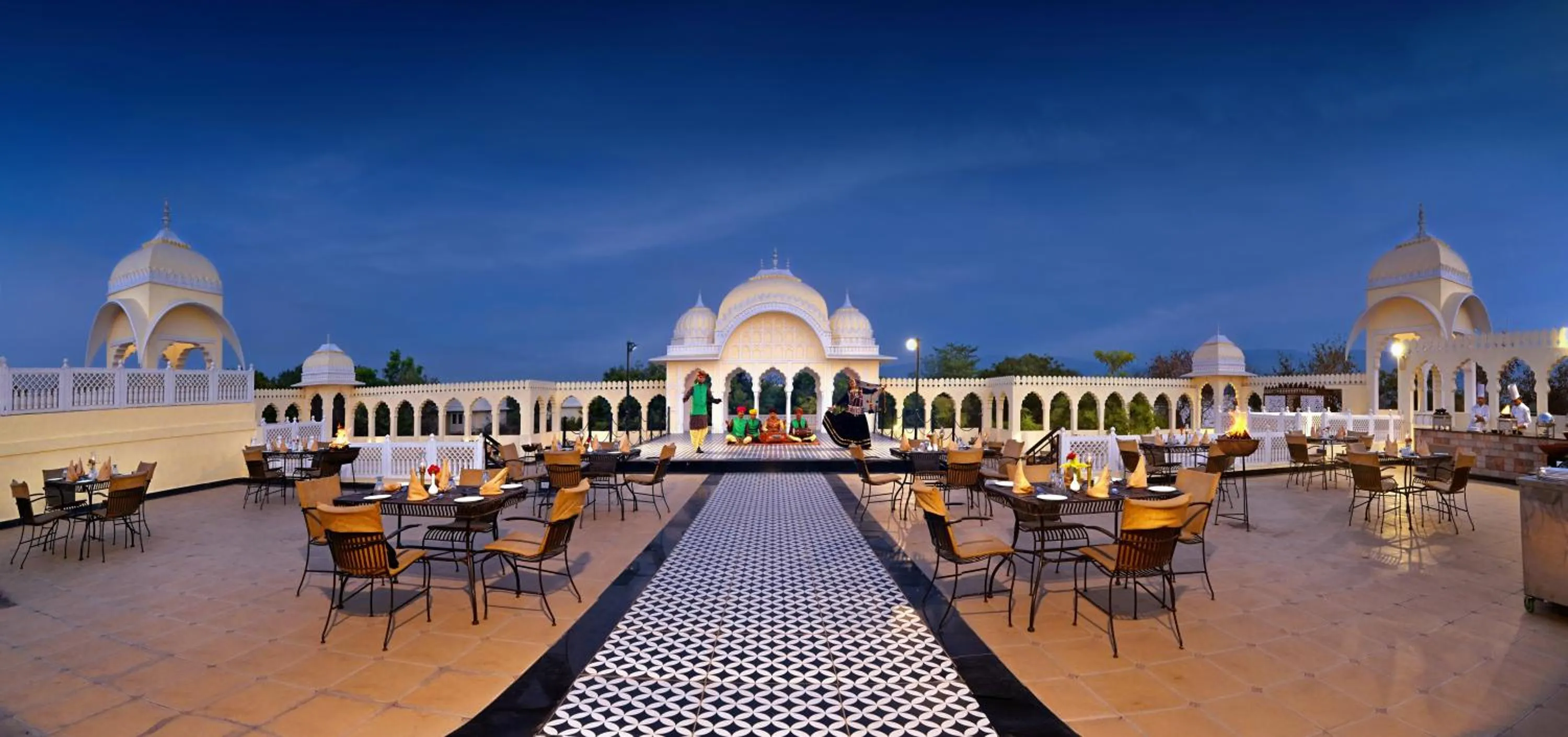 Restaurant/places to eat in The Tigress, Ranthambore