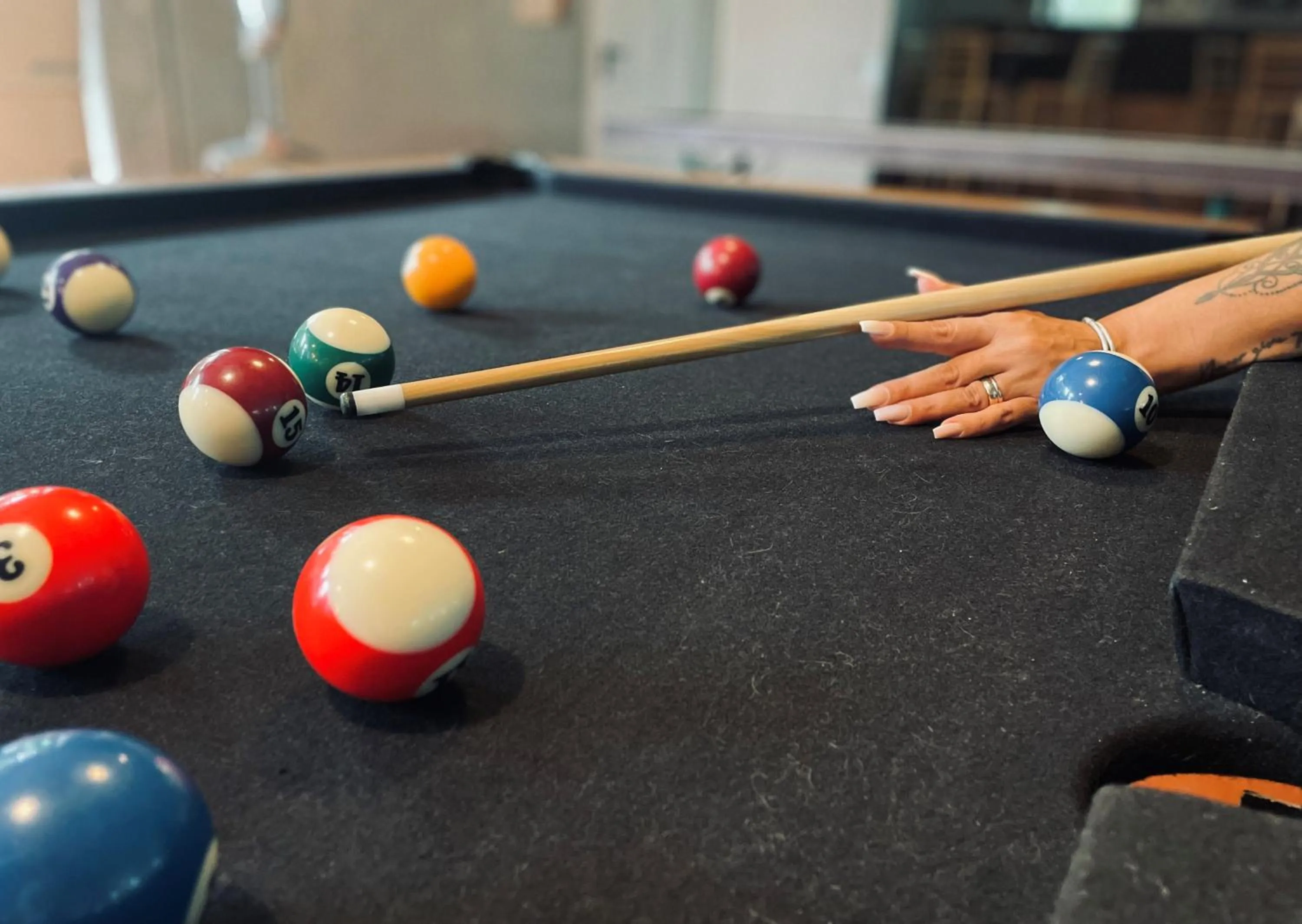 Billiard in Hostel Art & Style