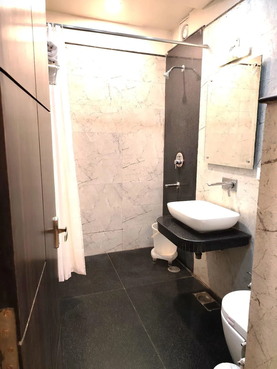 Bathroom in Hotel Ozas Grand