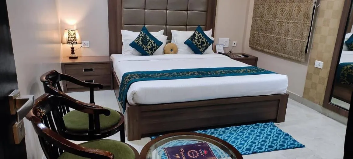 Photo of the whole room, Bed in Hotel Ozas Grand