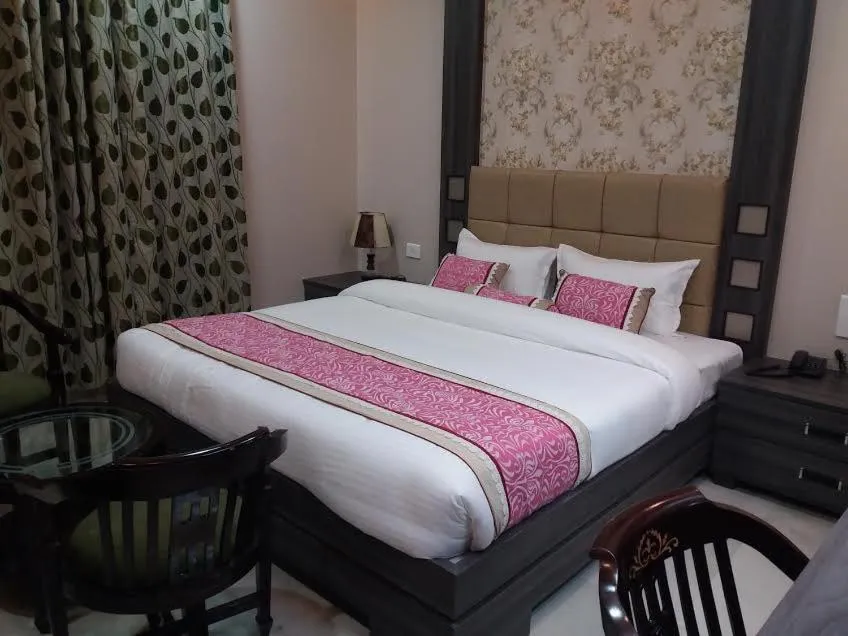 Bed in Hotel Ozas Grand