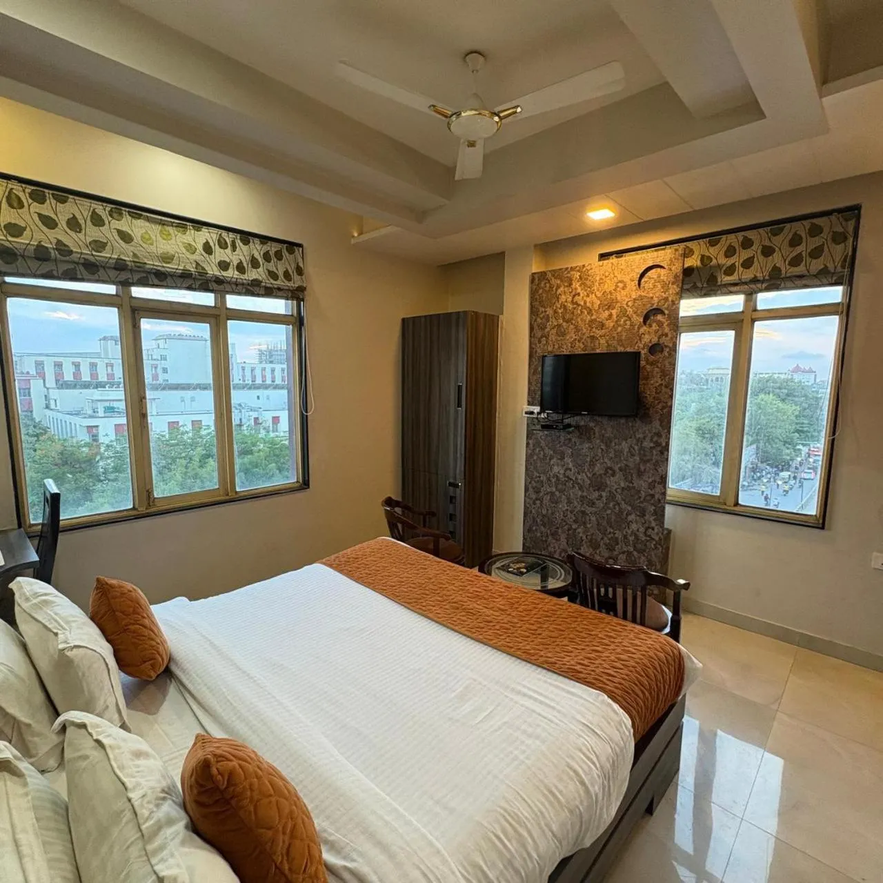 Bed in Hotel Ozas Grand