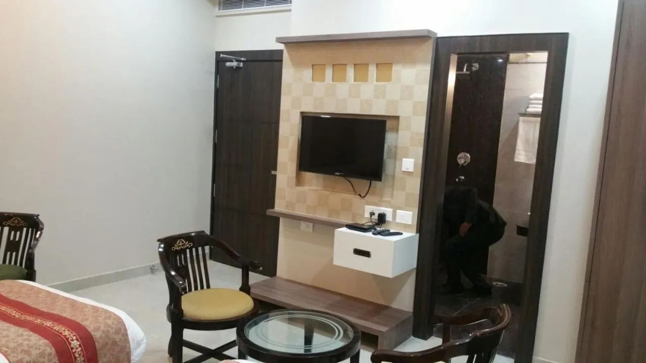 TV and multimedia, Bed in Hotel Ozas Grand