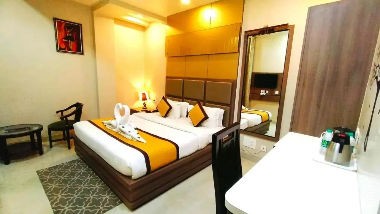 Photo of the whole room, Bed in Hotel Ozas Grand Photo of the whole room, Bed in Hotel Ozas Grand