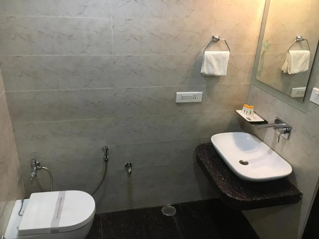 Bathroom in Hotel Ozas Grand