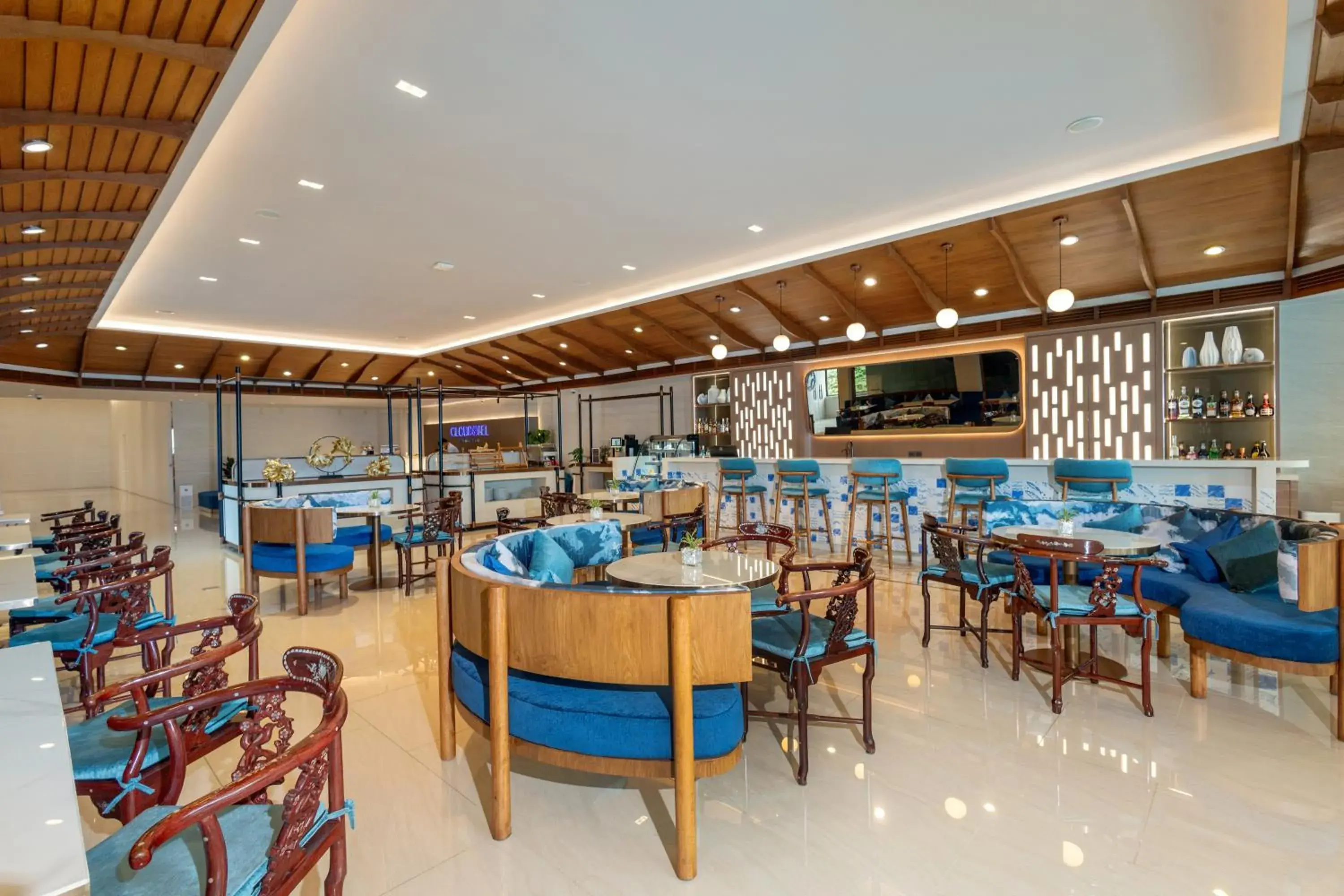 Restaurant/places to eat in Cloudotel Walking Street Pattaya Restaurant/places to eat in Cloudotel Walking Street Pattaya