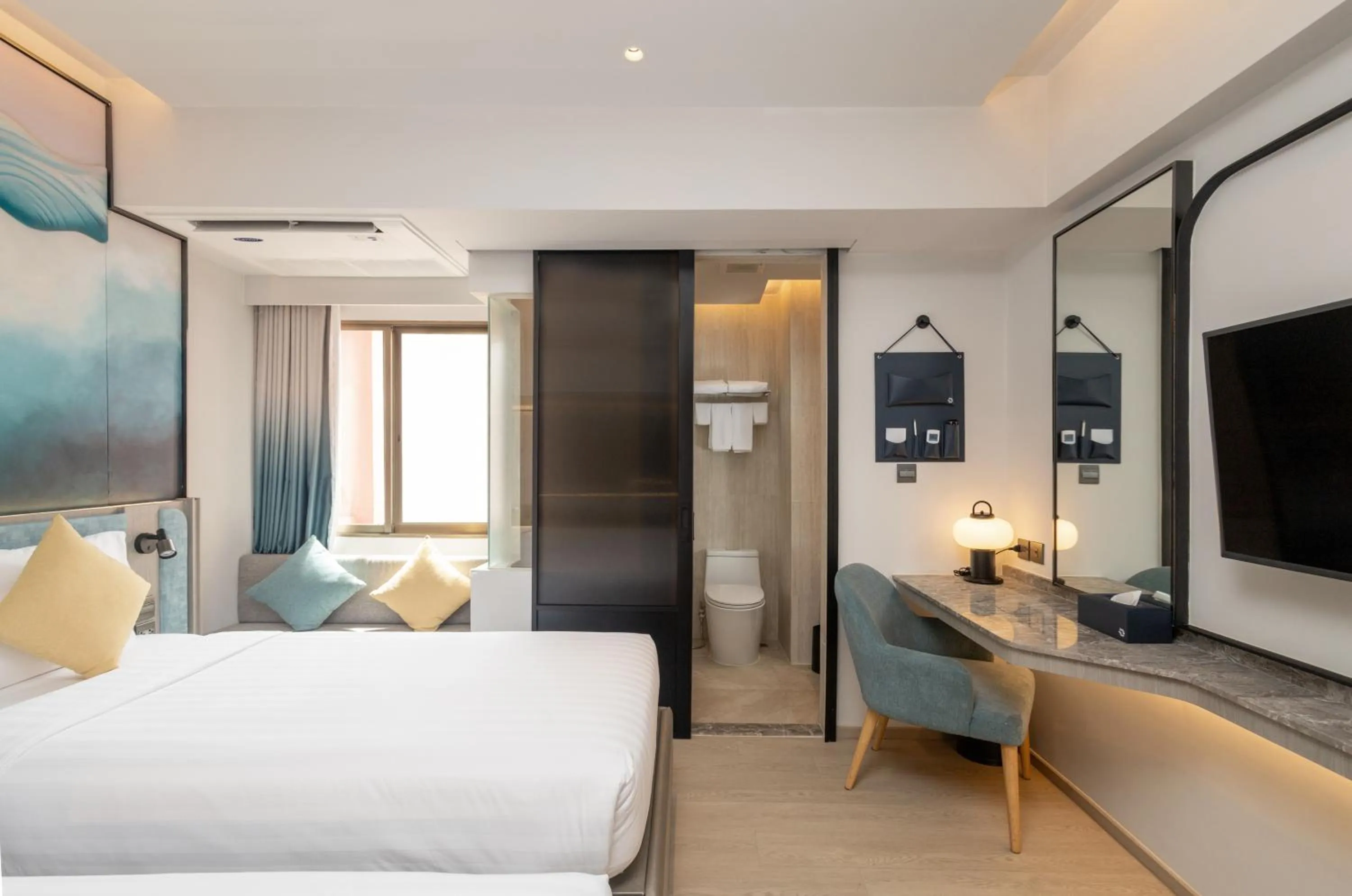 Bedroom, Bed in Cloudotel Walking Street Pattaya