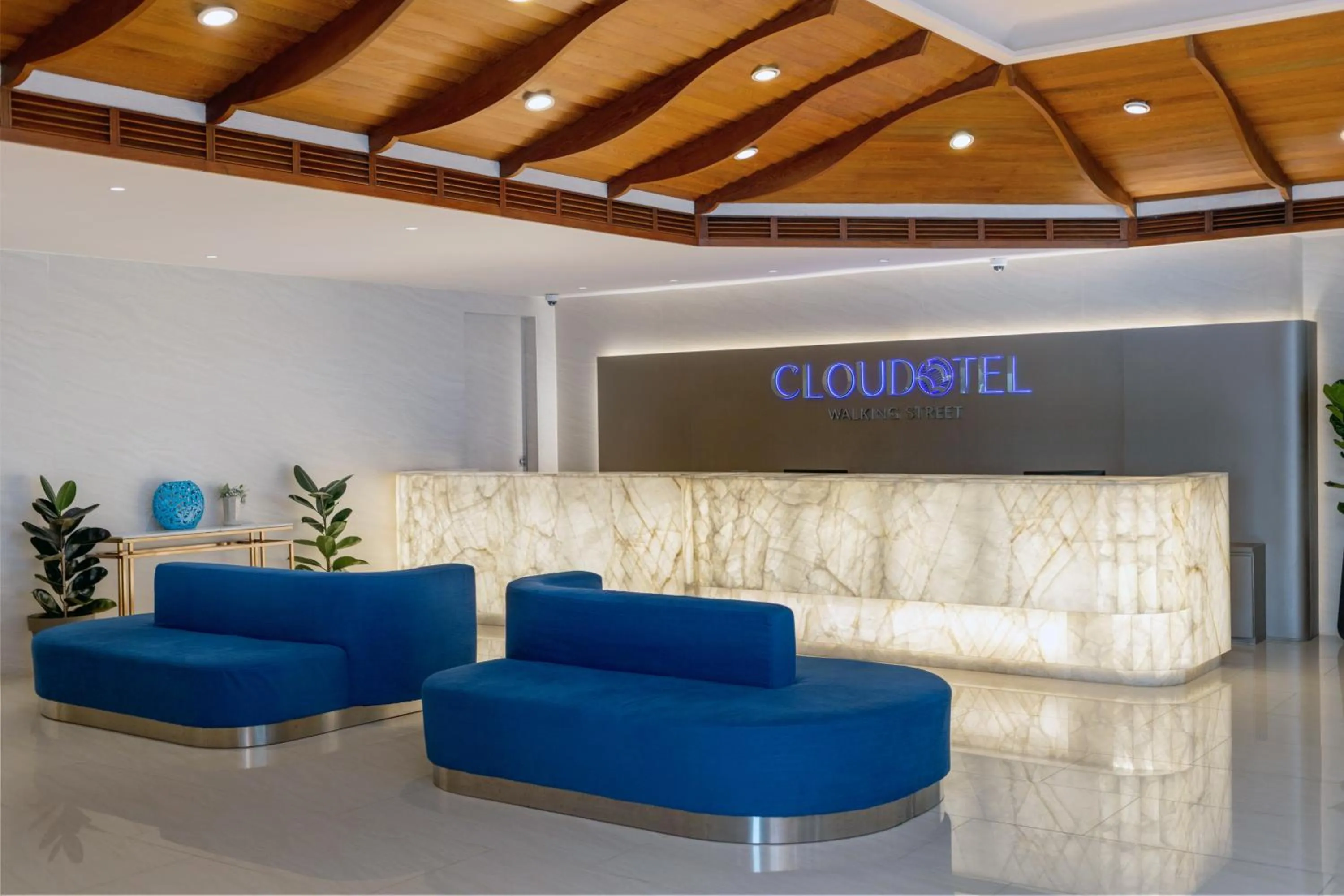Lobby or reception in Cloudotel Walking Street Pattaya