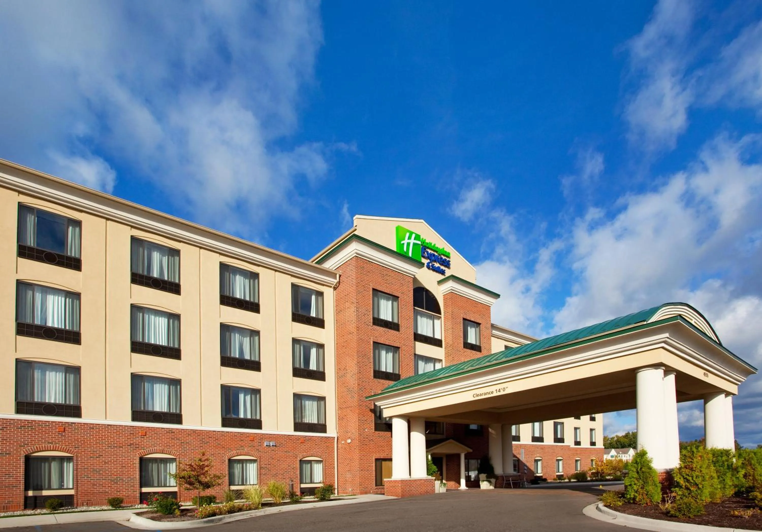 Property building in Holiday Inn Express Hotel & Suites Detroit-Utica by IHG