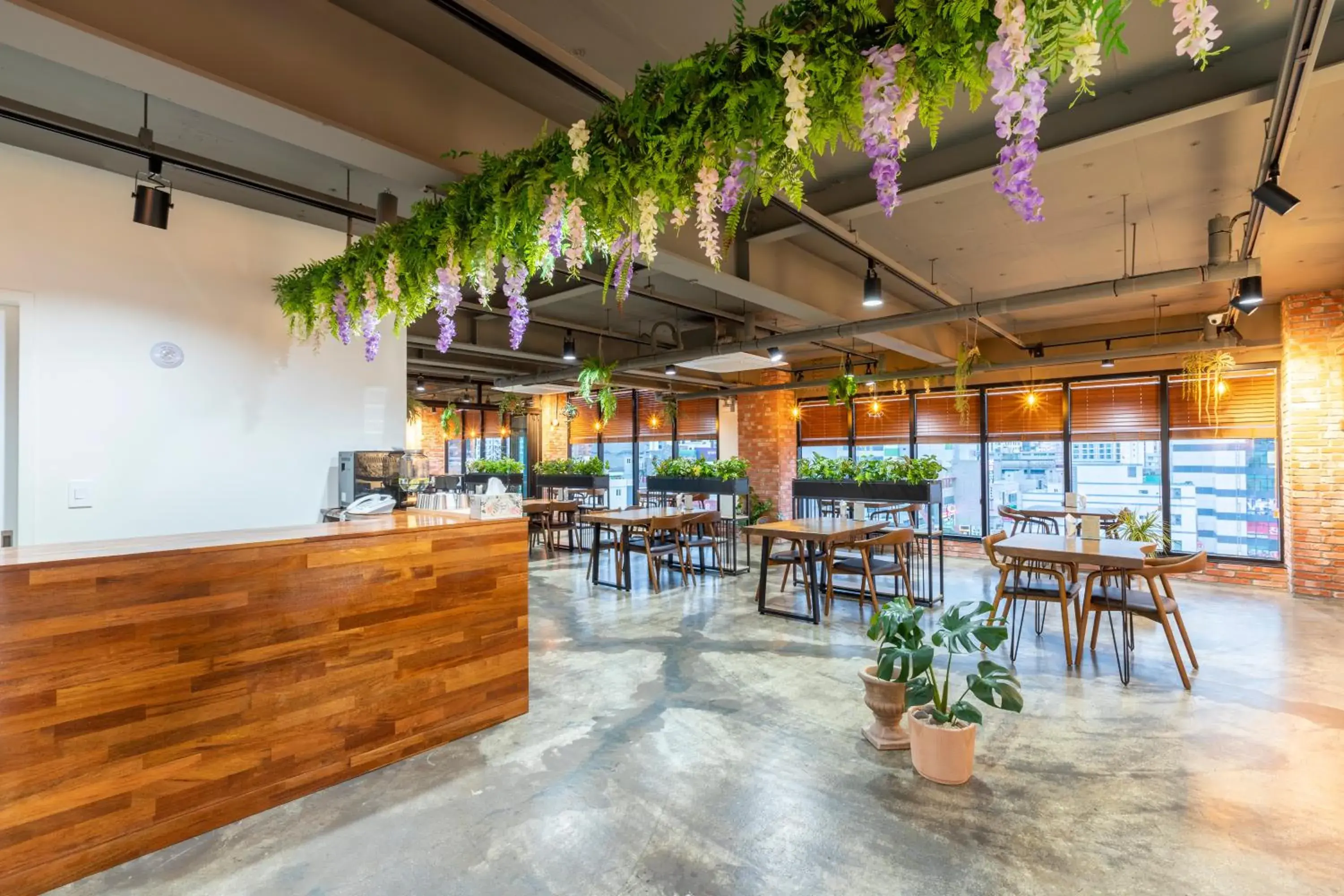 Restaurant/places to eat in Sorgente Business Hotel Restaurant/places to eat in Sorgente Business Hotel