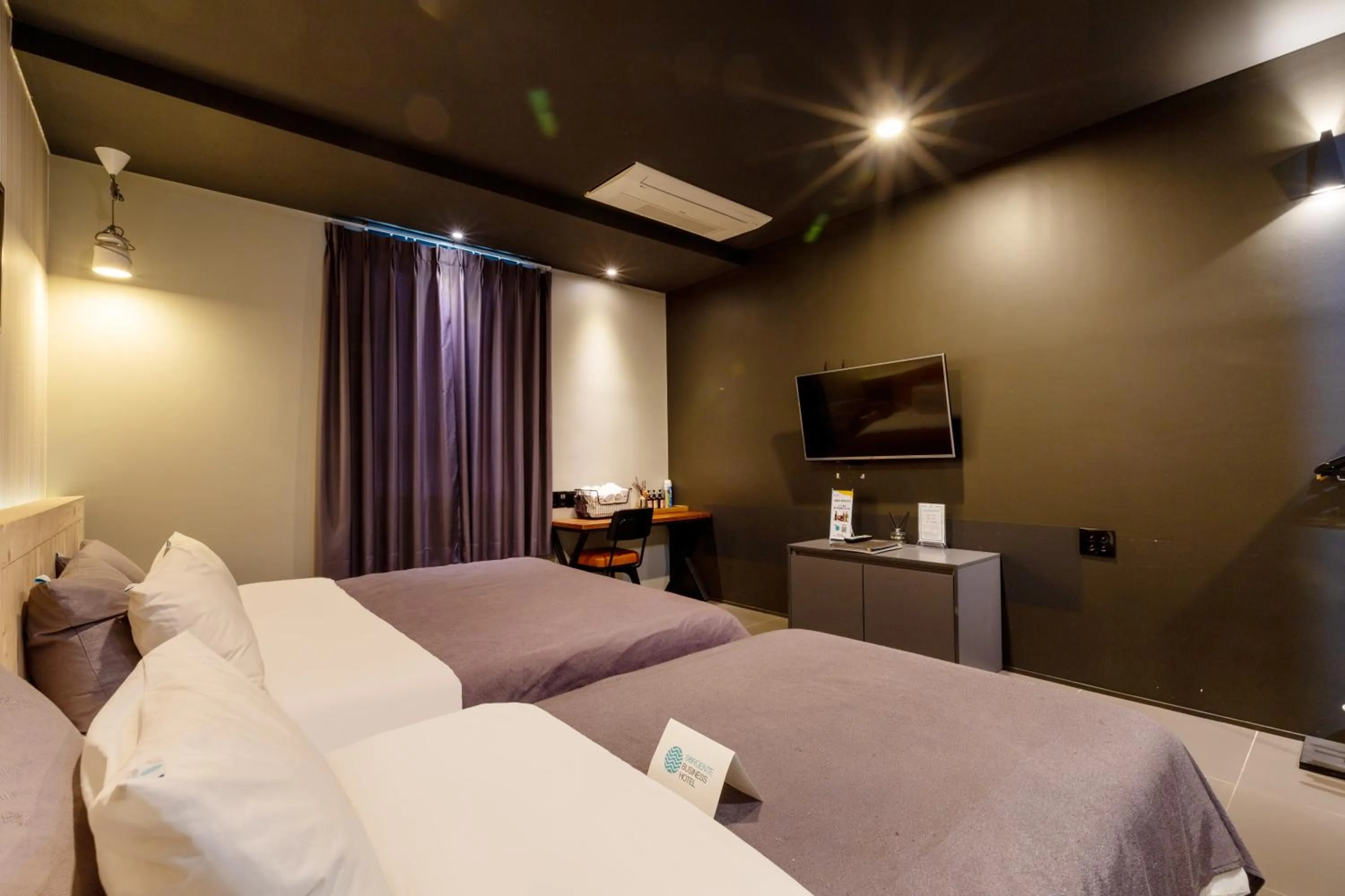 Bed in Sorgente Business Hotel