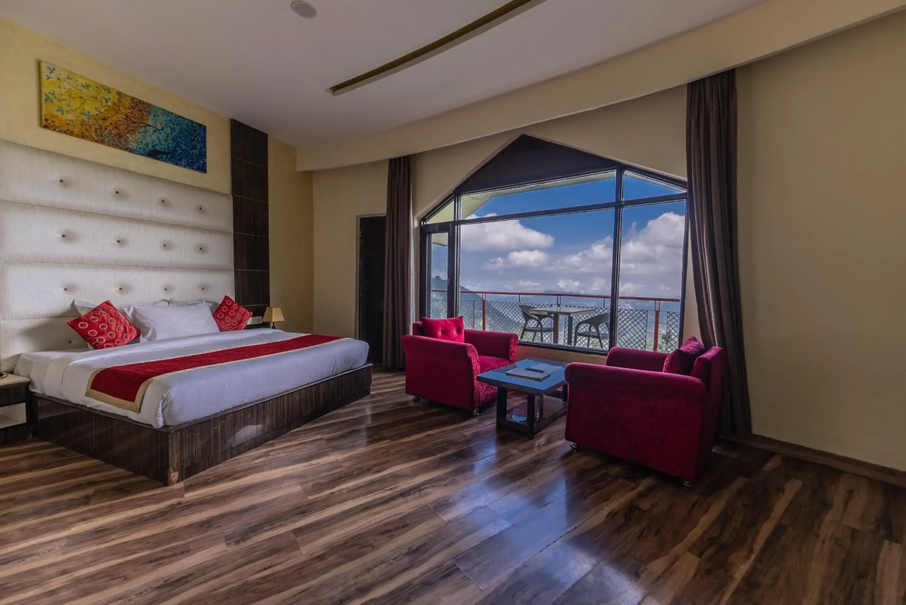 King Room with Garden View in Kufri Pacific Resort King Room with Garden View in Kufri Pacific Resort