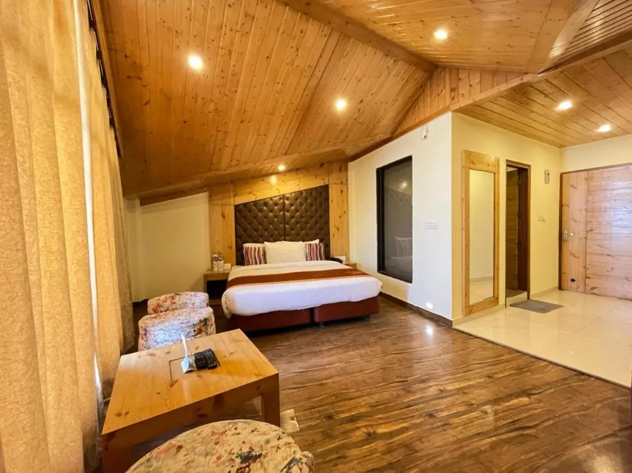 Bedroom in Kufri Pacific Resort Bedroom in Kufri Pacific Resort