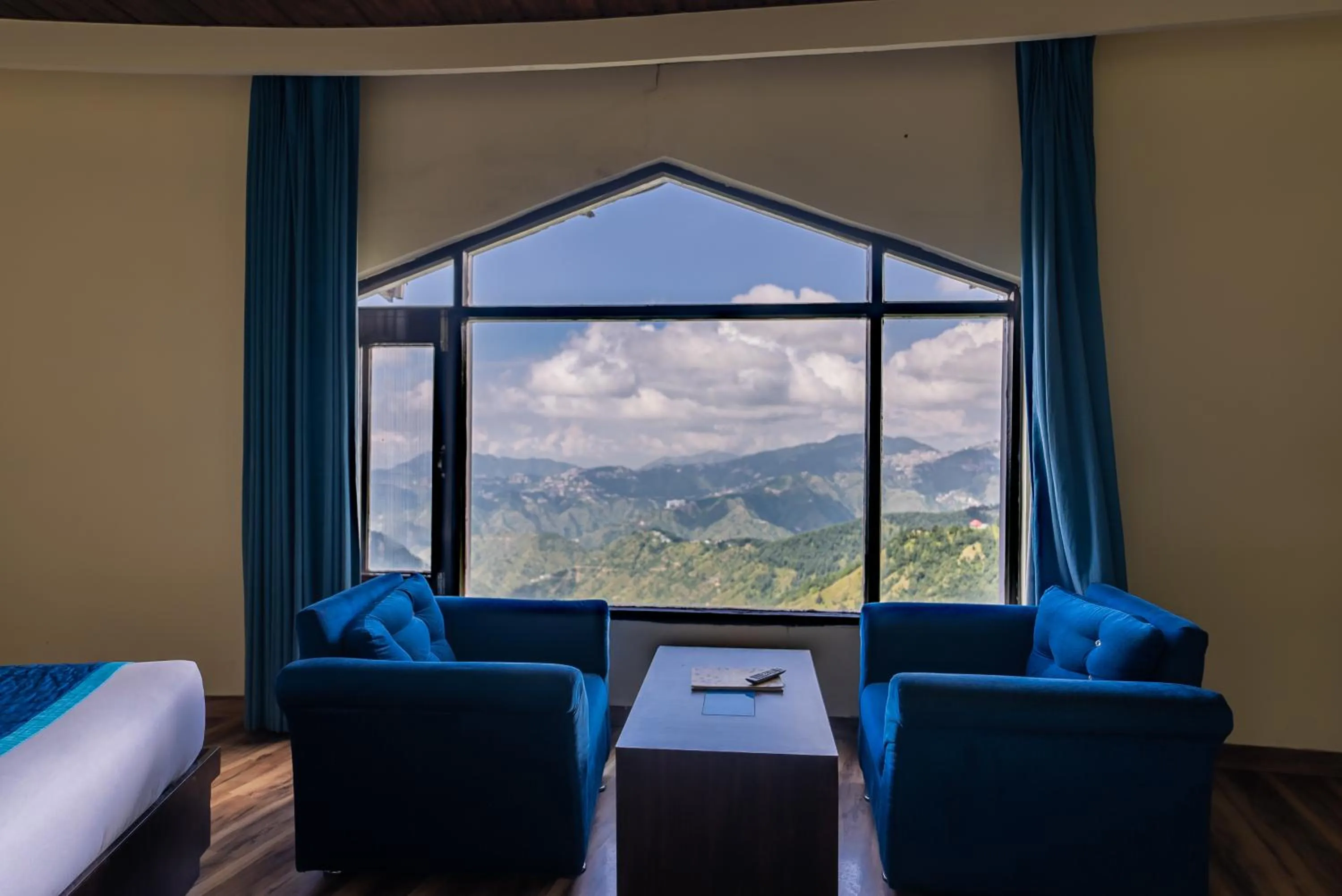 Mountain view in Kufri Pacific Resort