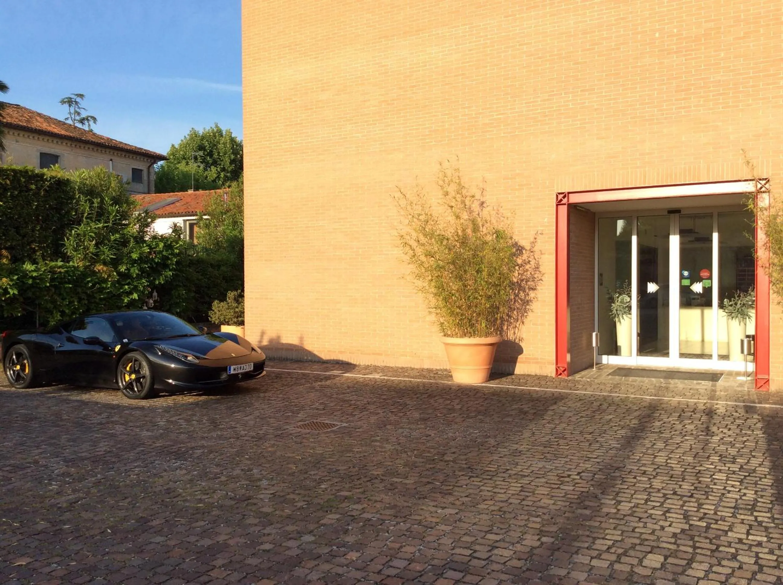 Facade/entrance in 15.92 Hotel