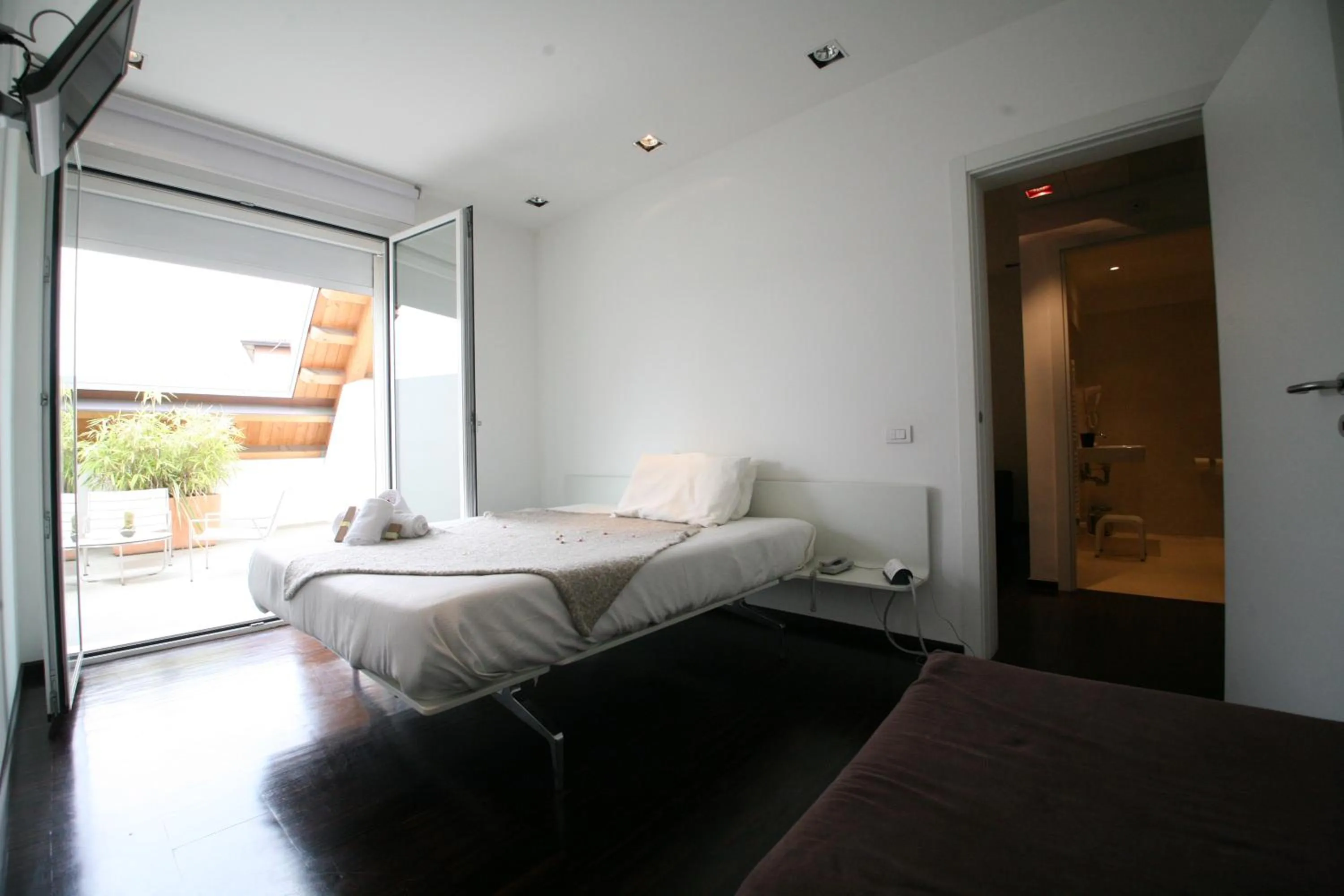 Balcony/Terrace in 15.92 Hotel