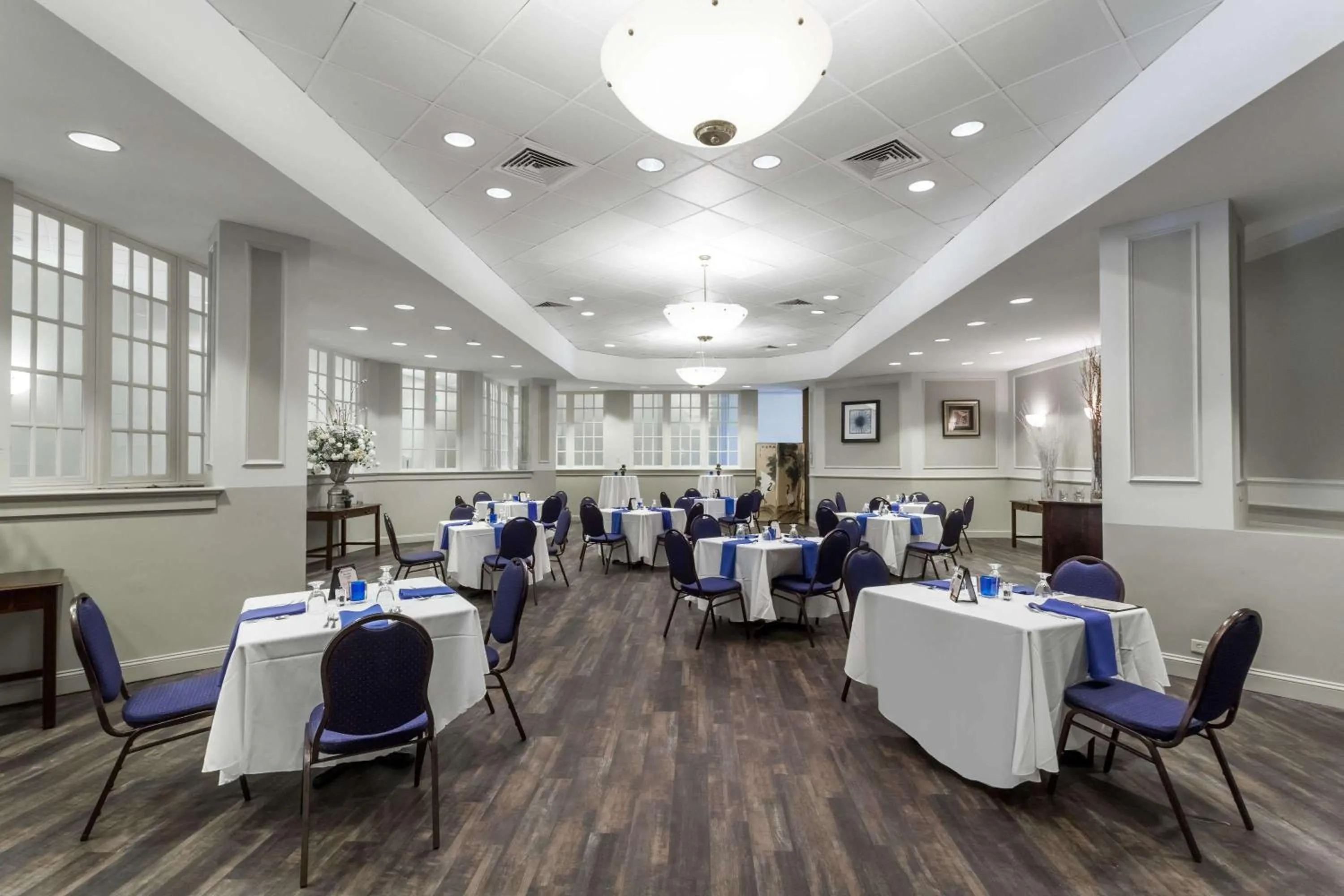 Restaurant/places to eat in Wyndham Southbury