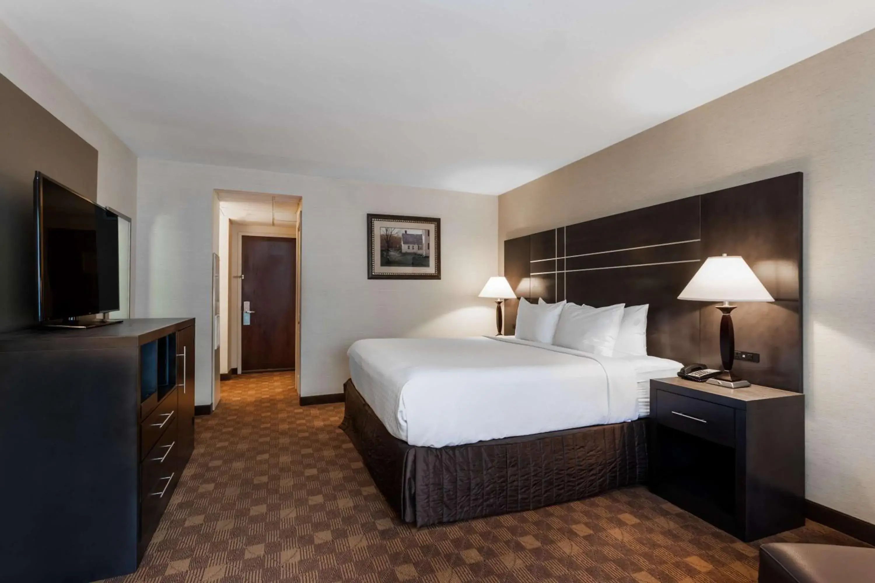 Photo of the whole room, Bed in Wyndham Southbury Photo of the whole room, Bed in Wyndham Southbury