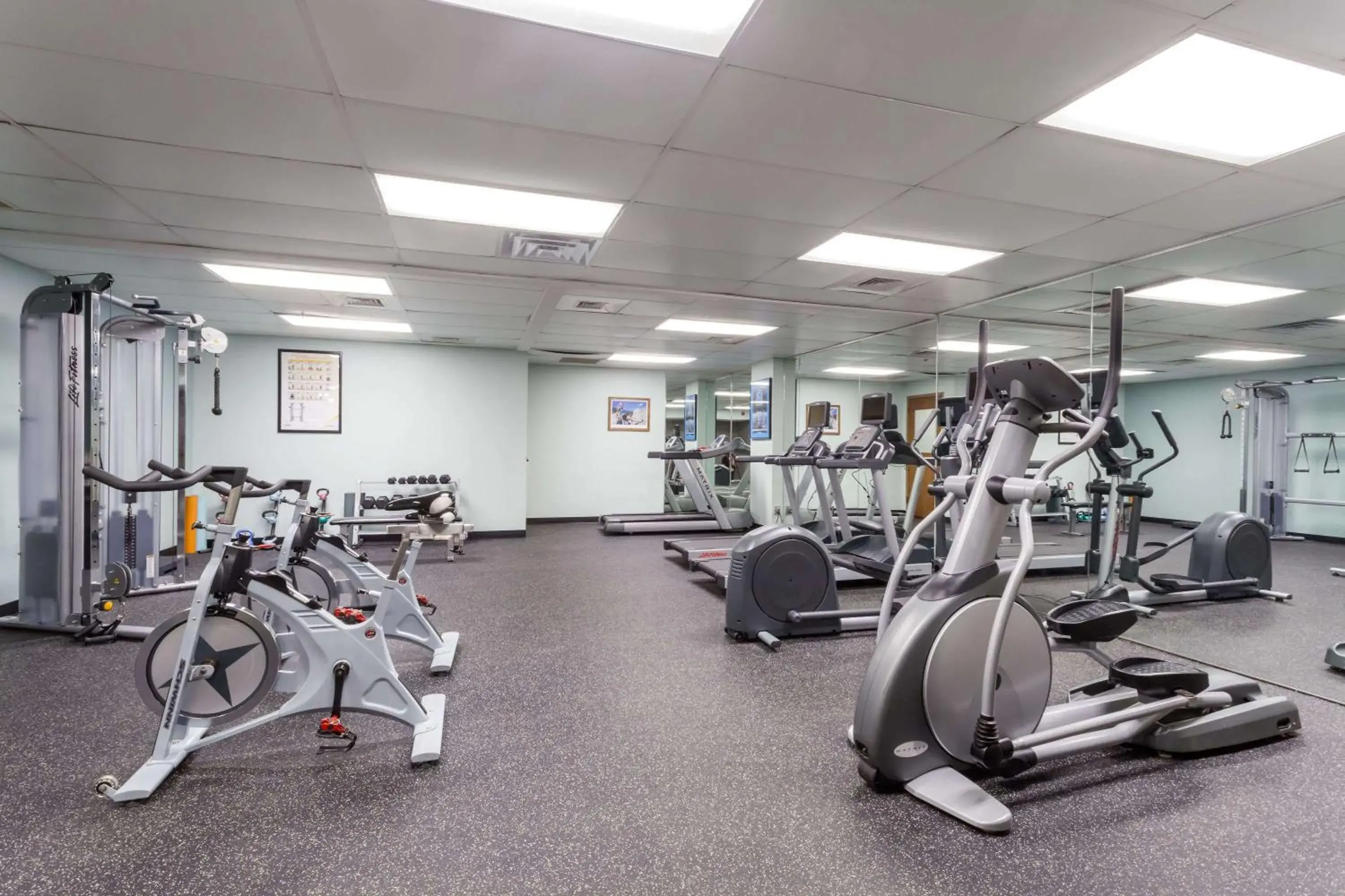 Fitness centre/facilities in Wyndham Southbury Fitness centre/facilities in Wyndham Southbury