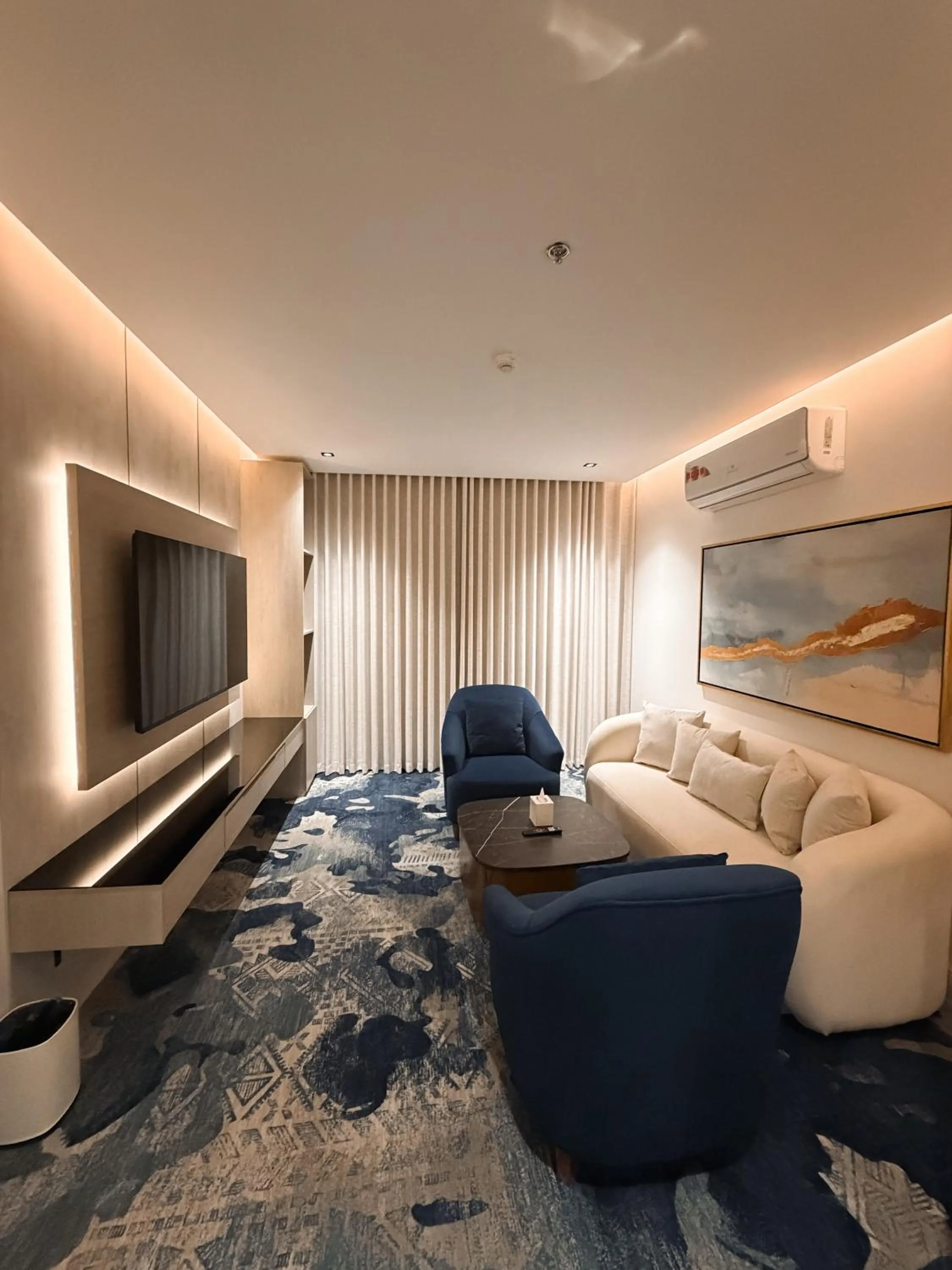 Rose Garden Hotel فندق روز جاردن