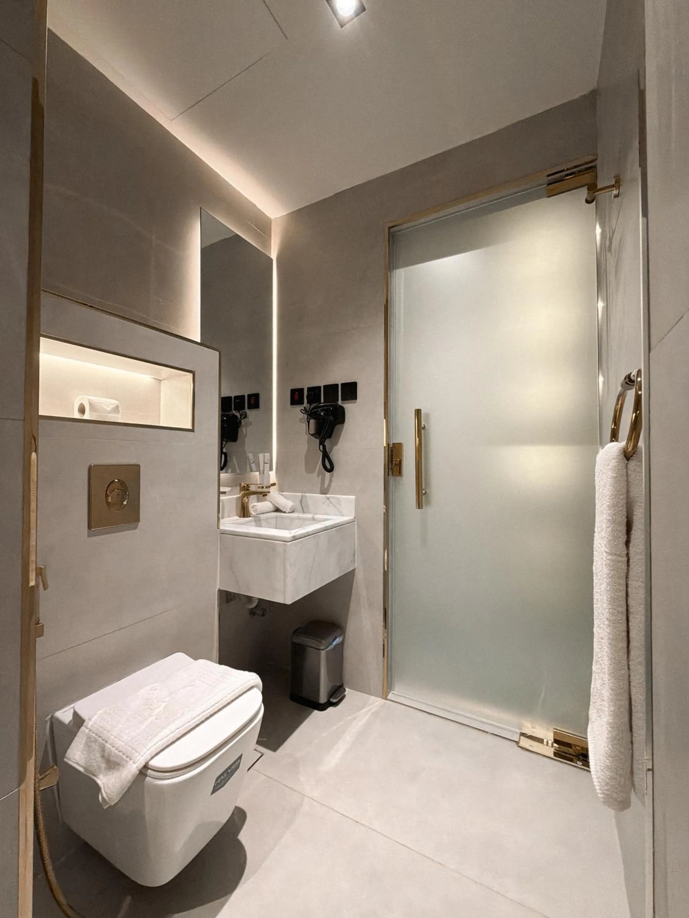 Rose Garden Hotel فندق روز جاردن