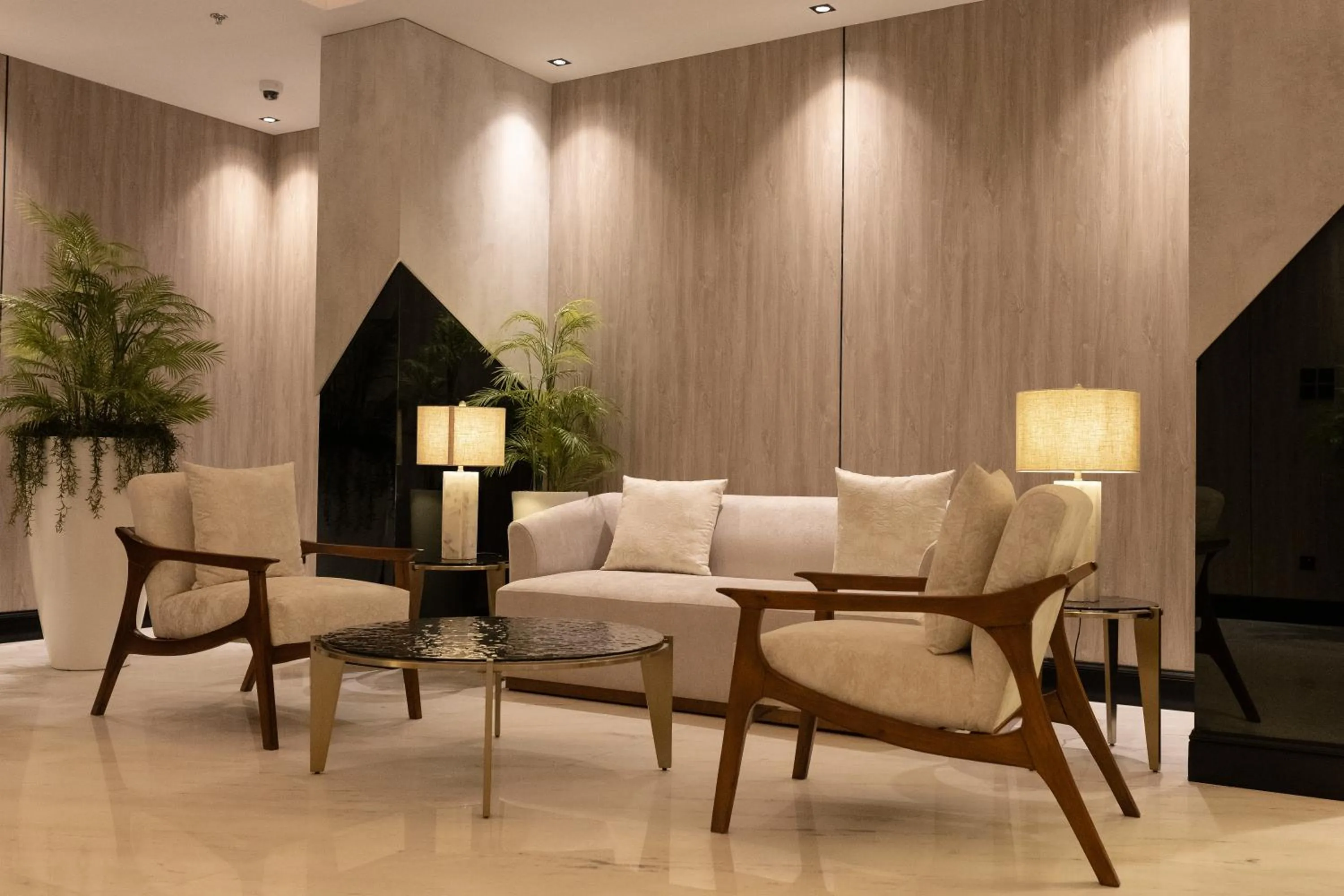 Rose Garden Hotel فندق روز جاردن