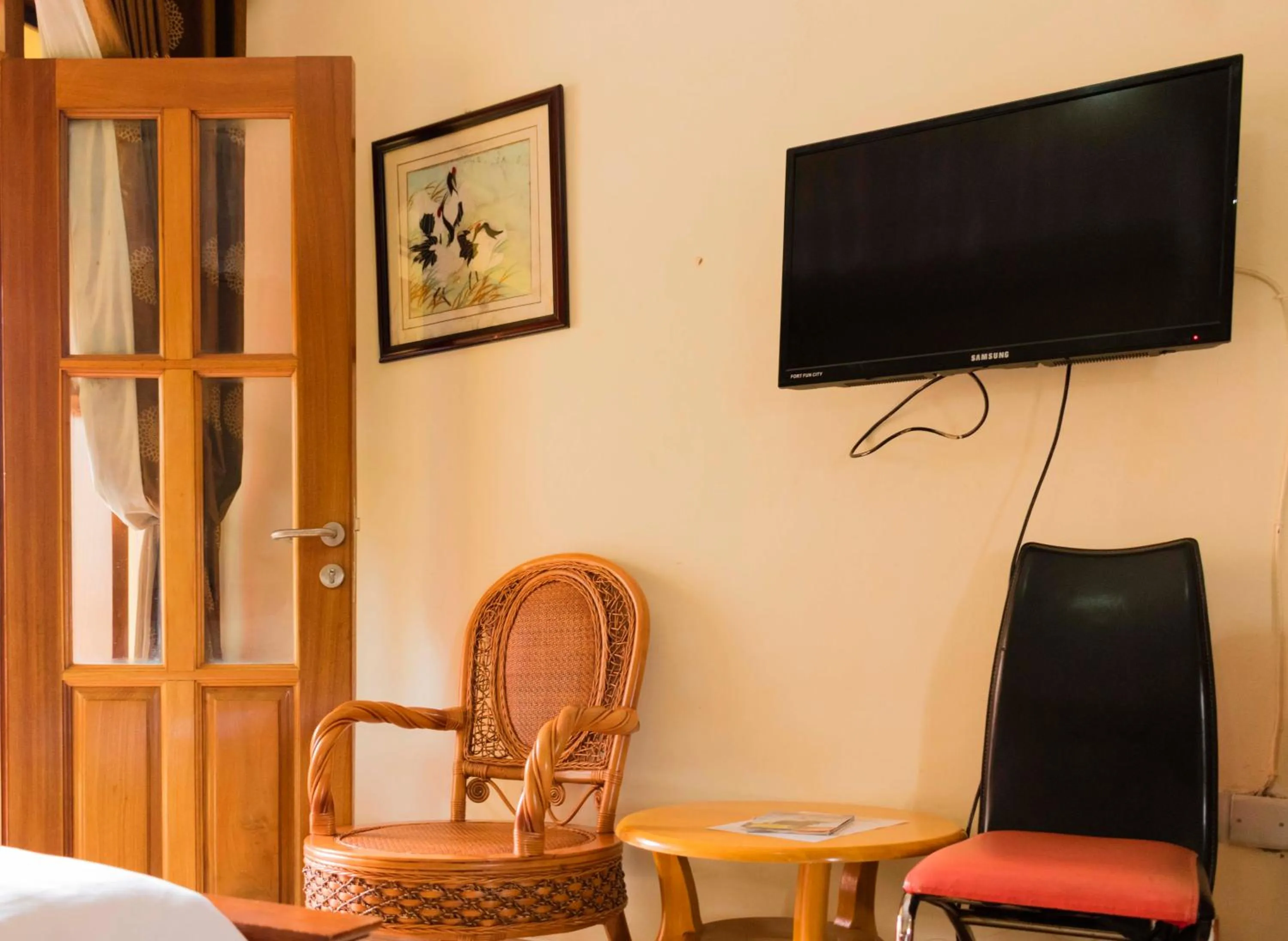 TV and multimedia in Fort Fun City Hotel Fort Portal