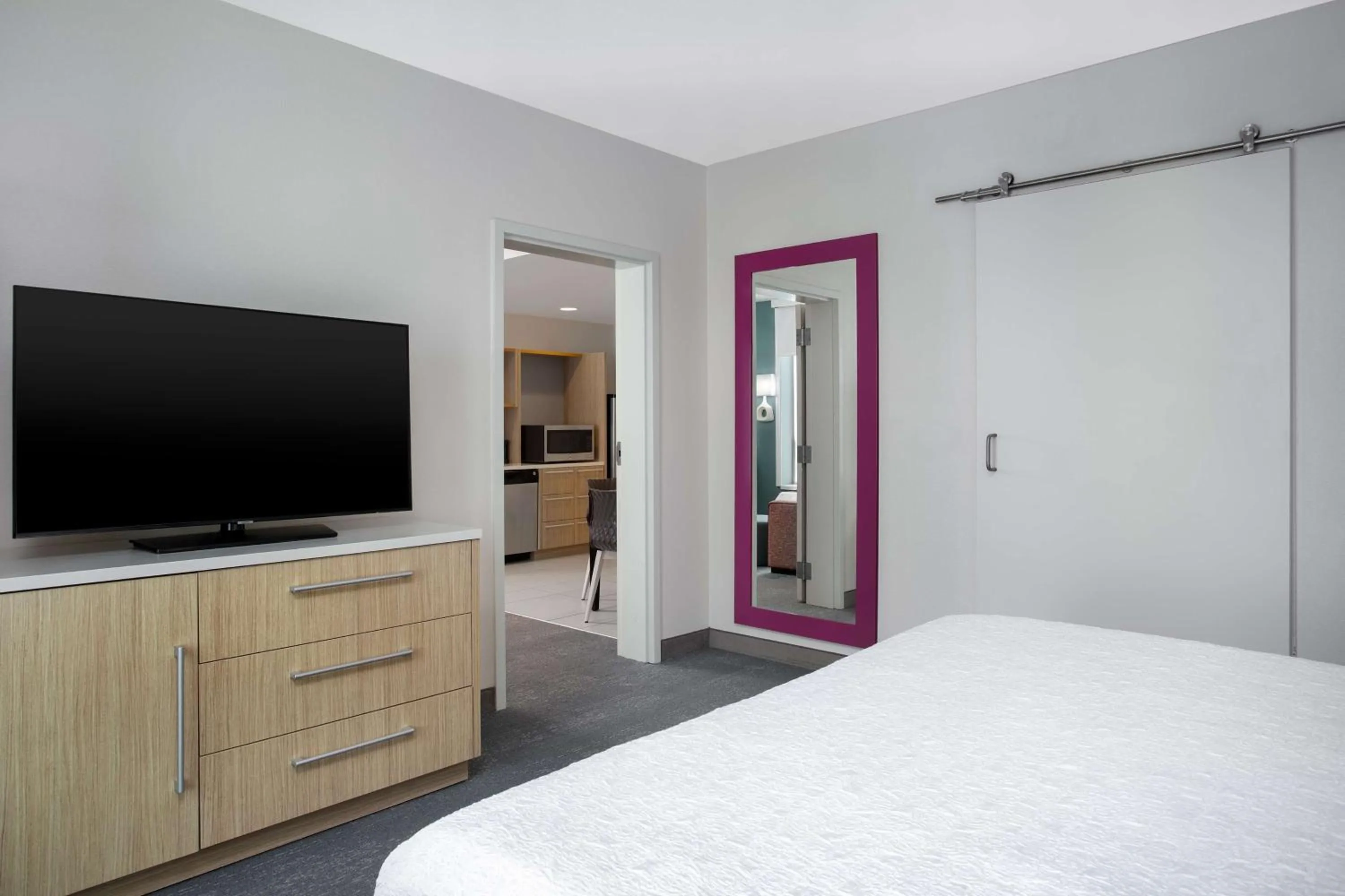 Bed in Home2 Suites by Hilton Destin