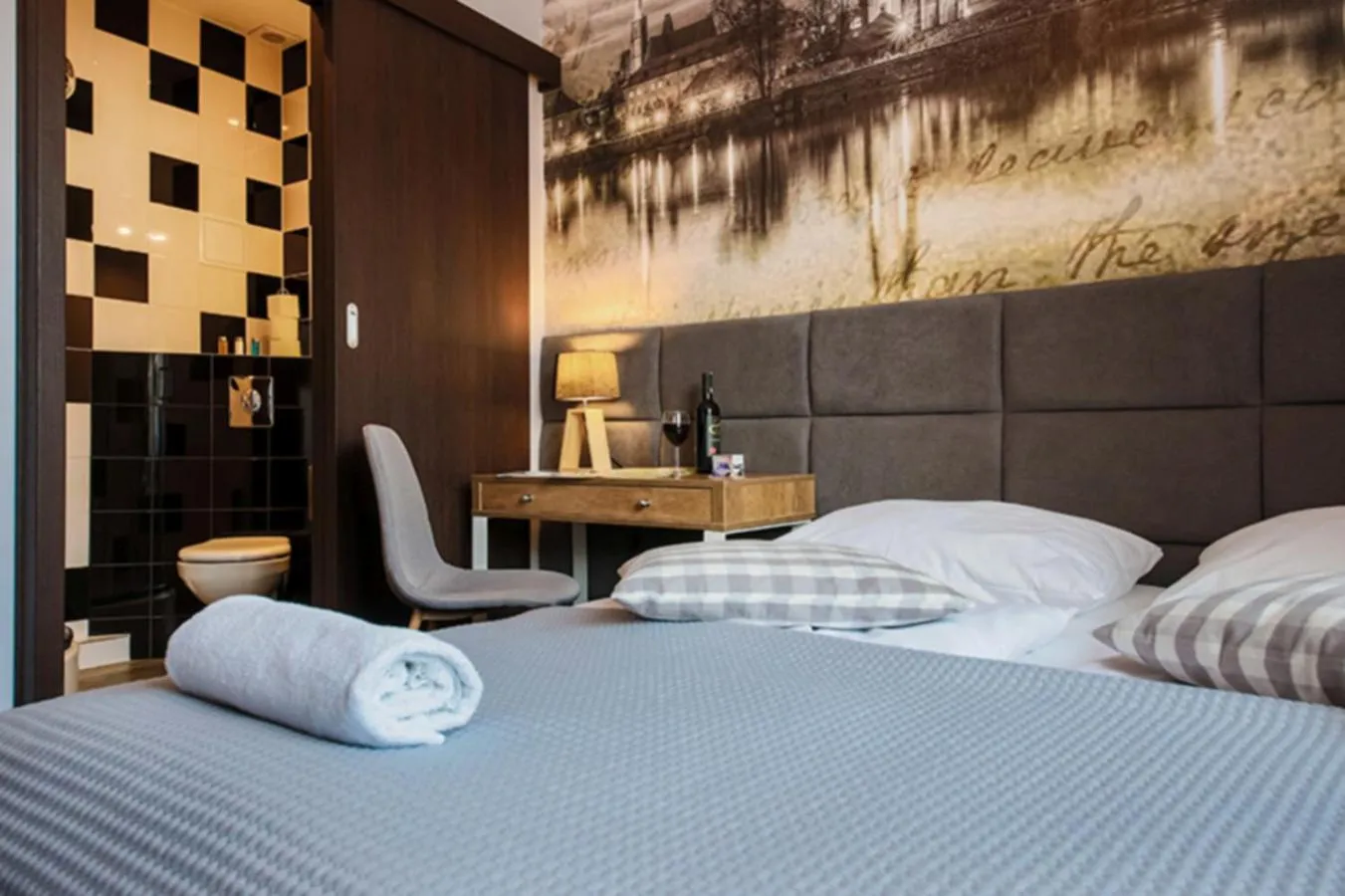 Photo of the whole room, Bed in Boogie ApartHouse Old Town