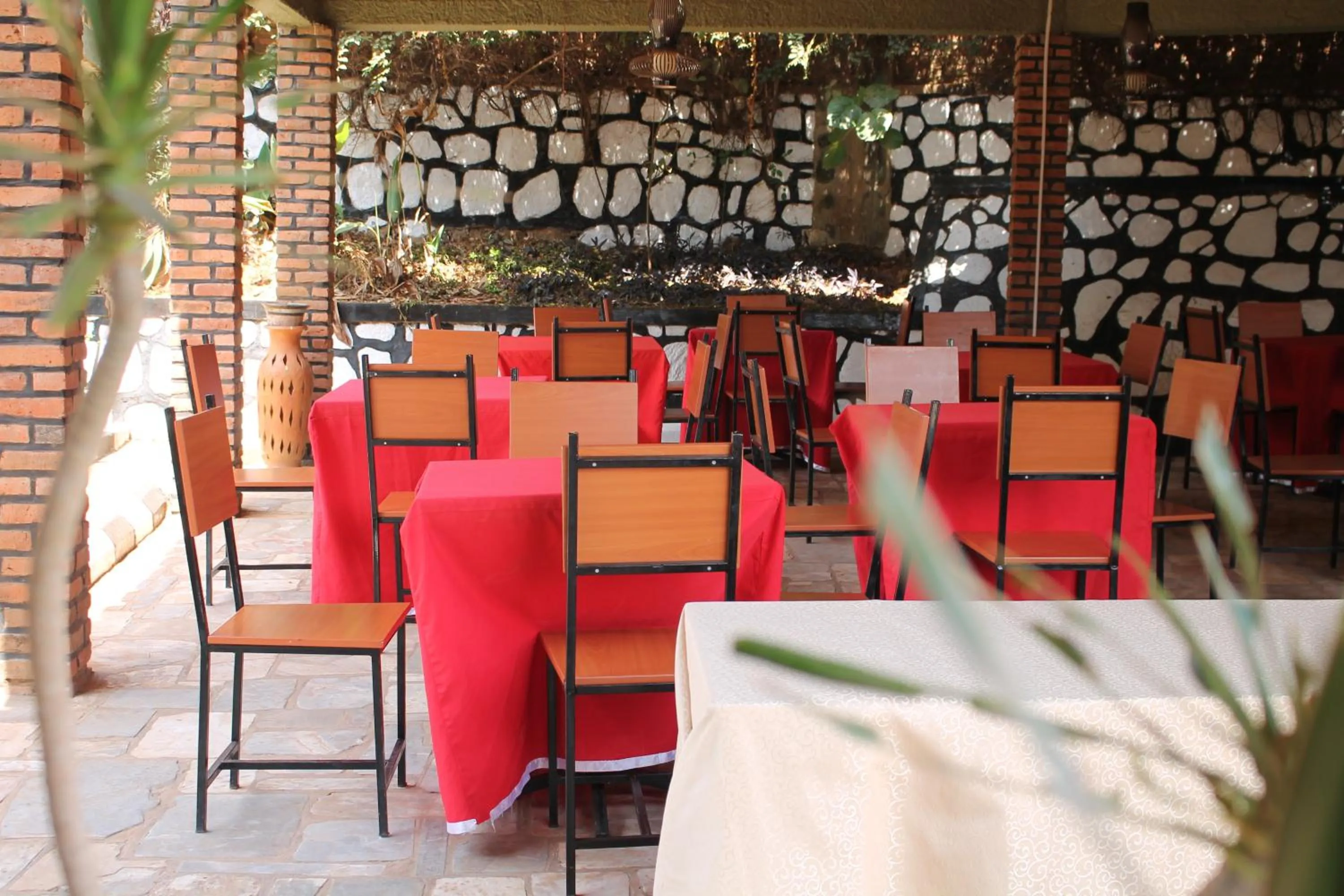 Restaurant/places to eat in Kings Hospitality Centre