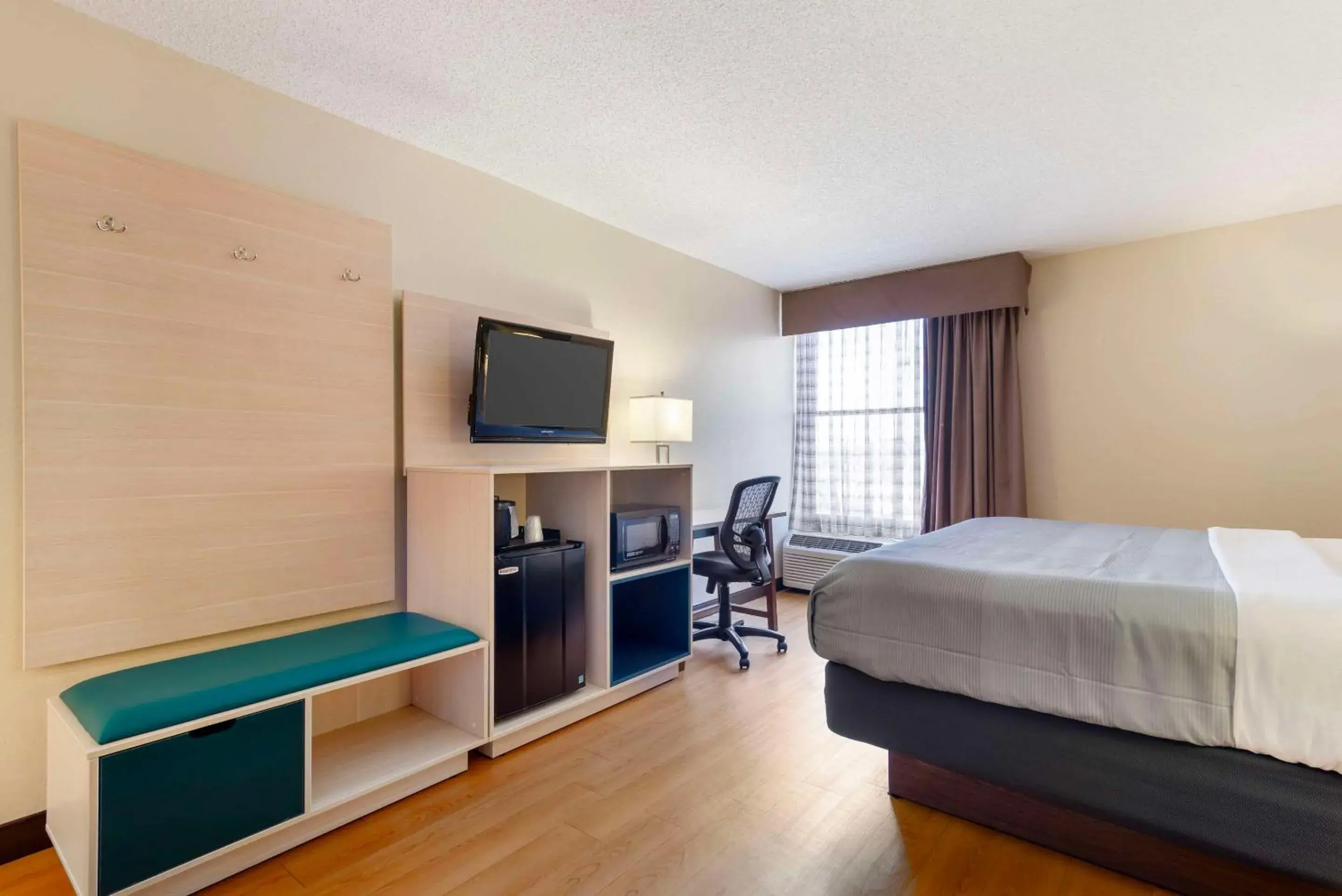 Bedroom, Bed in Quality Inn Valley - West Point Bedroom, Bed in Quality Inn Valley - West Point