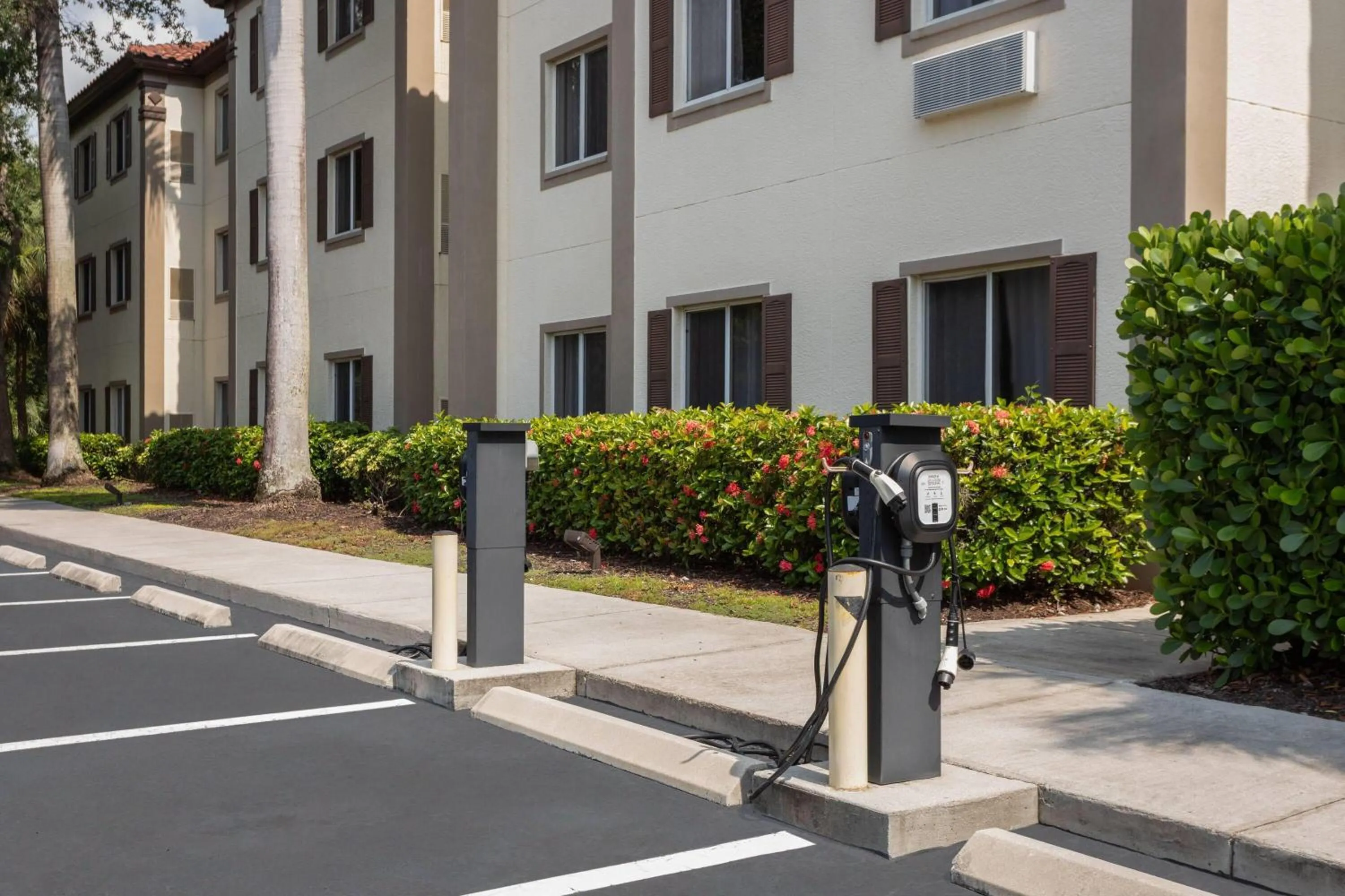 Property building in Hawthorn Extended Stay by Wyndham Naples