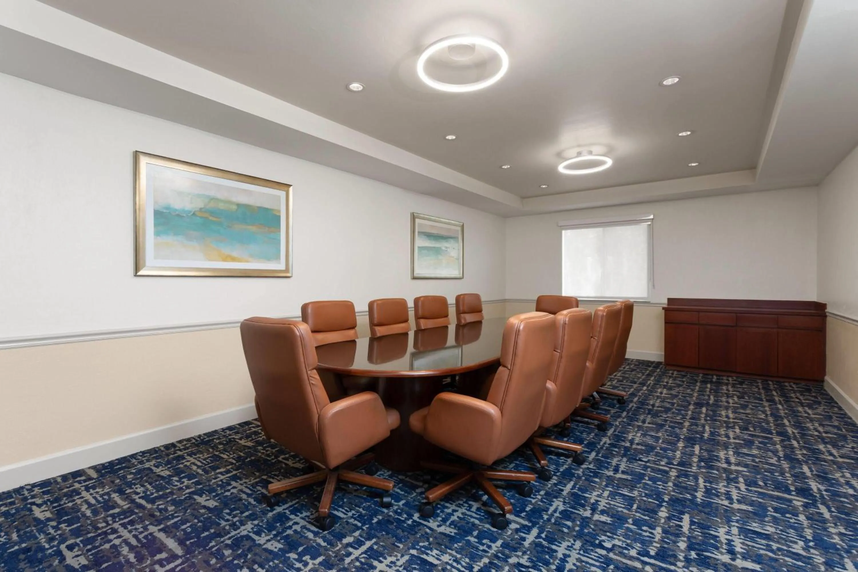 Meeting/conference room in Hawthorn Extended Stay by Wyndham Naples