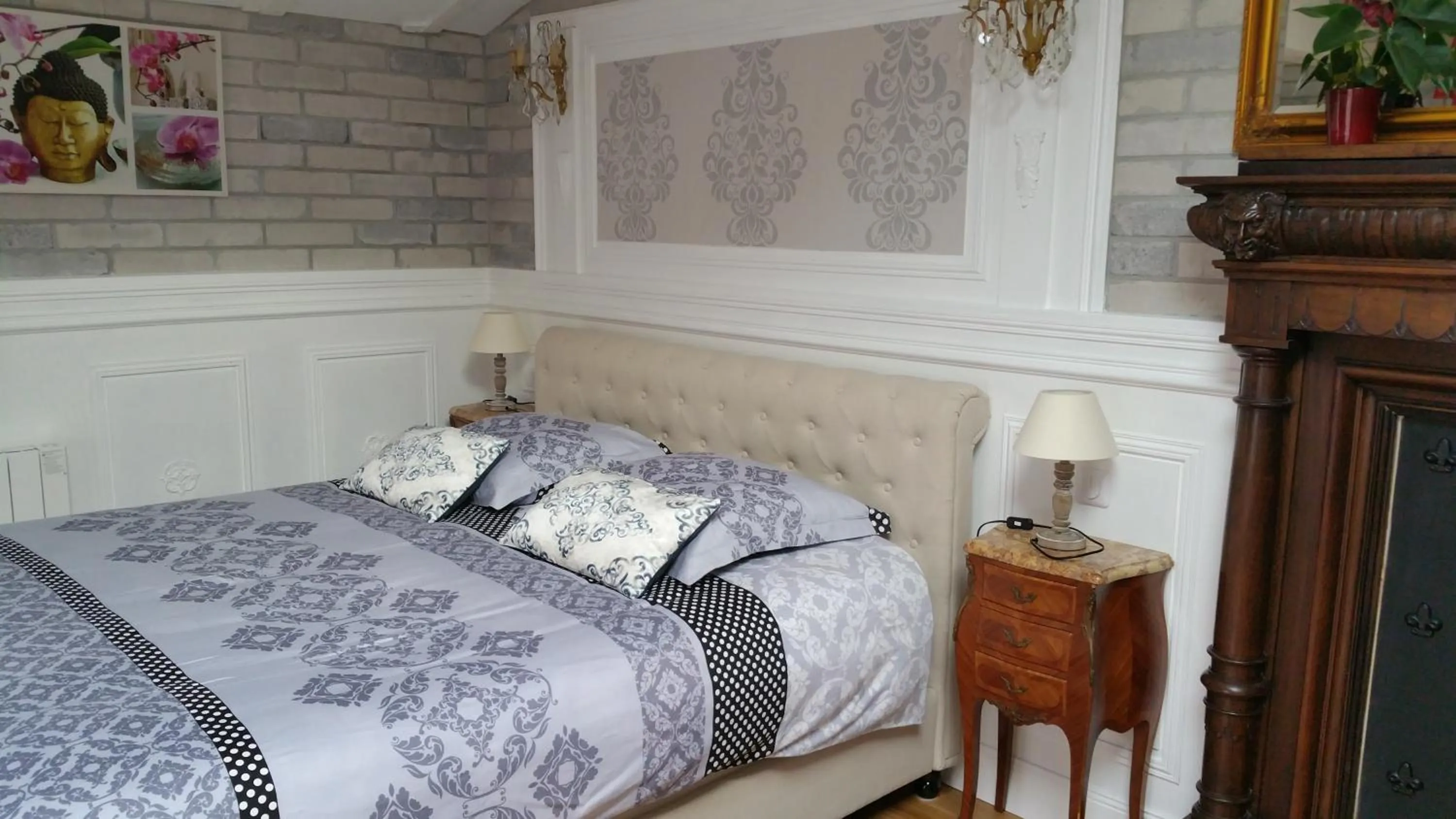 Bed in Le Domaine de Canesse