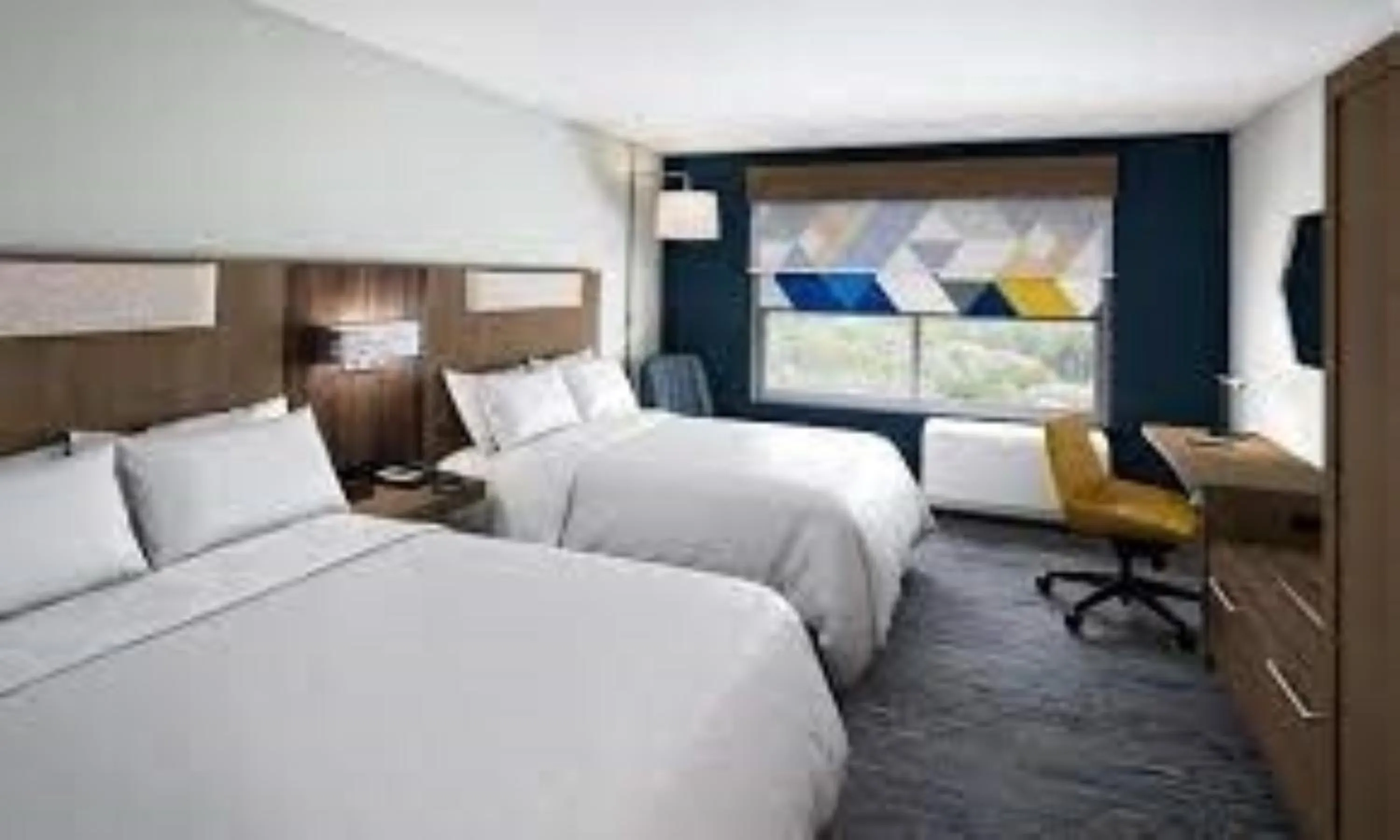 People, Bed in Holiday Inn Express Hotel & Suites Christiansburg by IHG