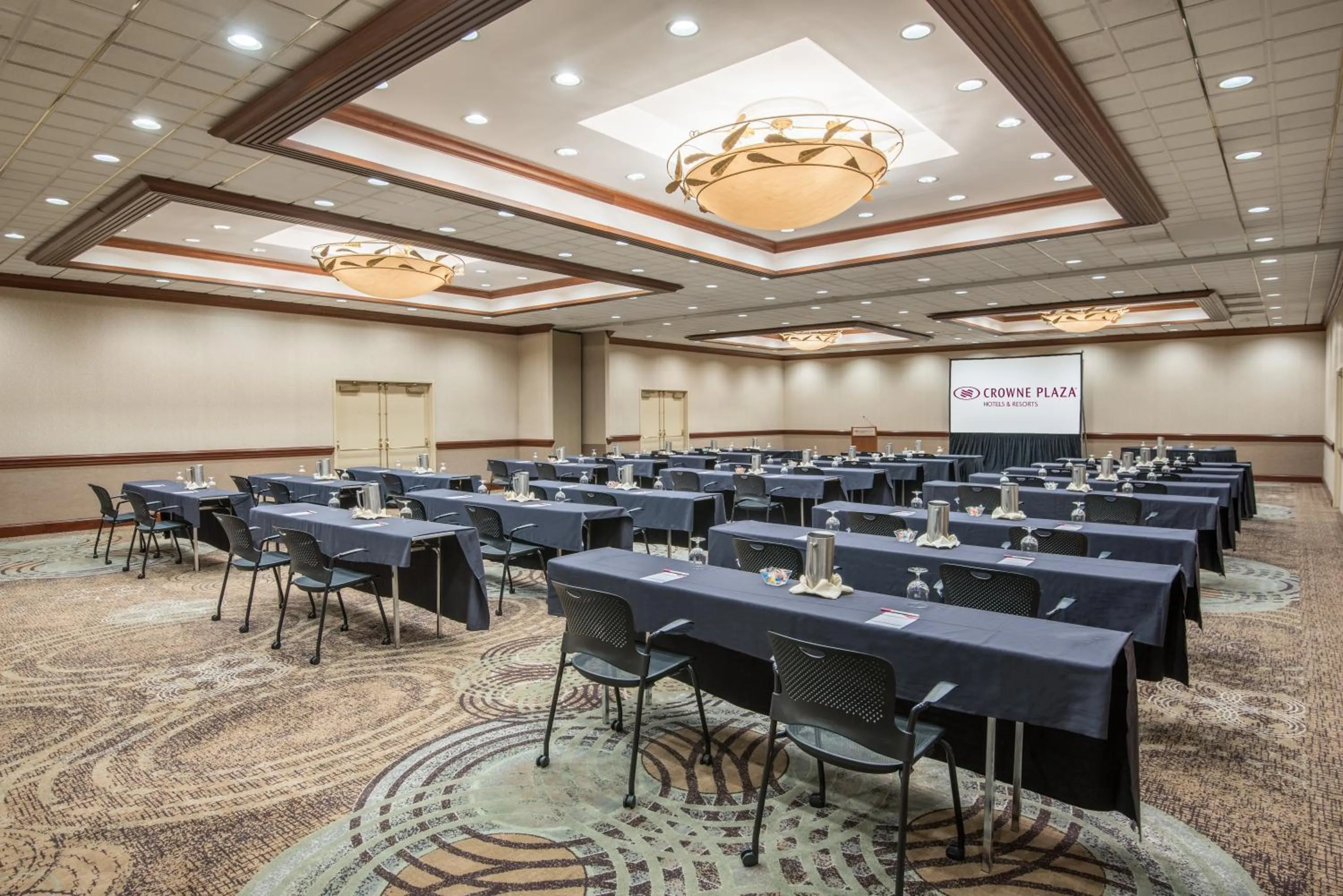 Meeting/conference room in Crowne Plaza Knoxville Downtown University by IHG