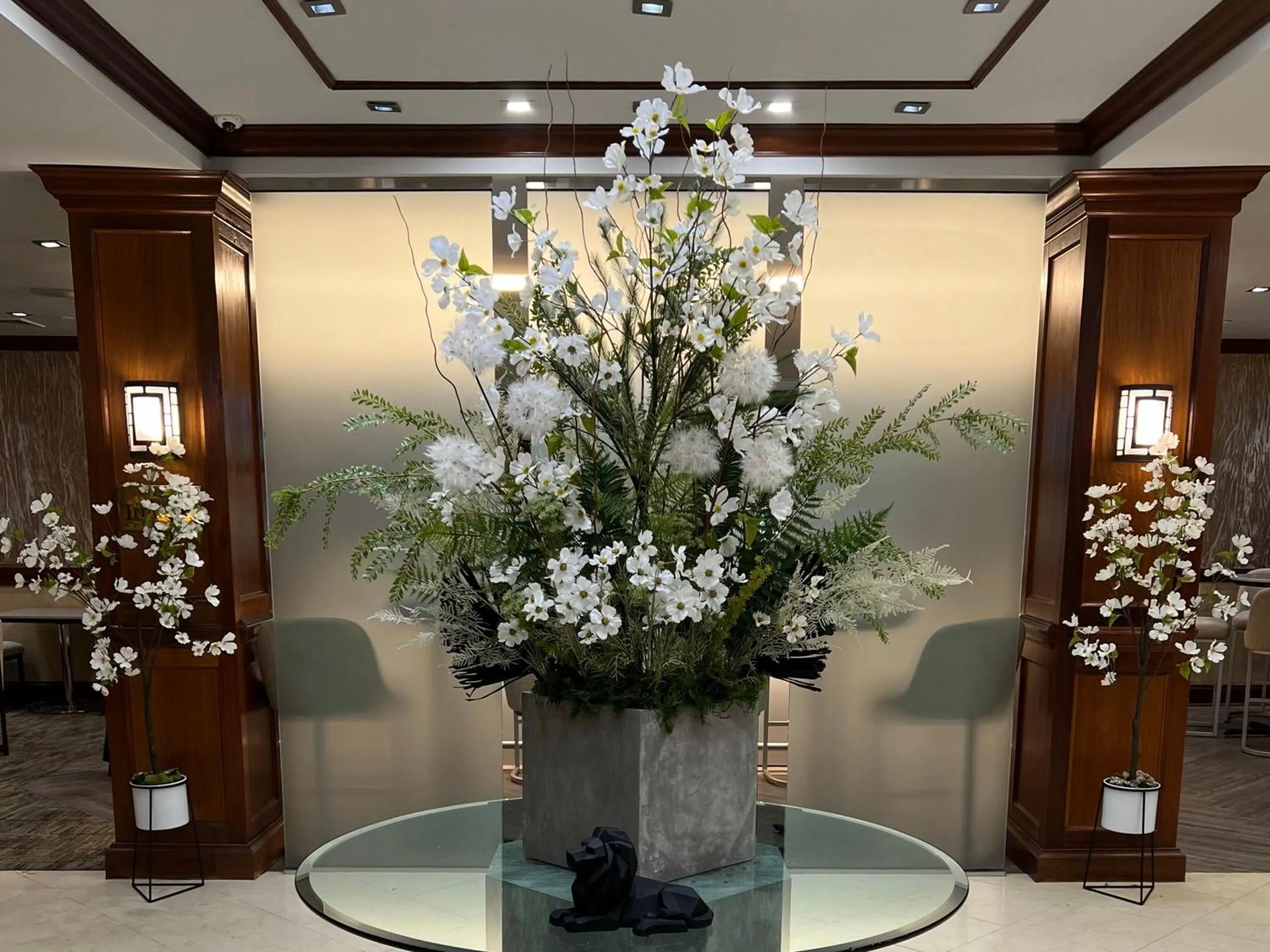 Property building in Crowne Plaza Knoxville Downtown University by IHG