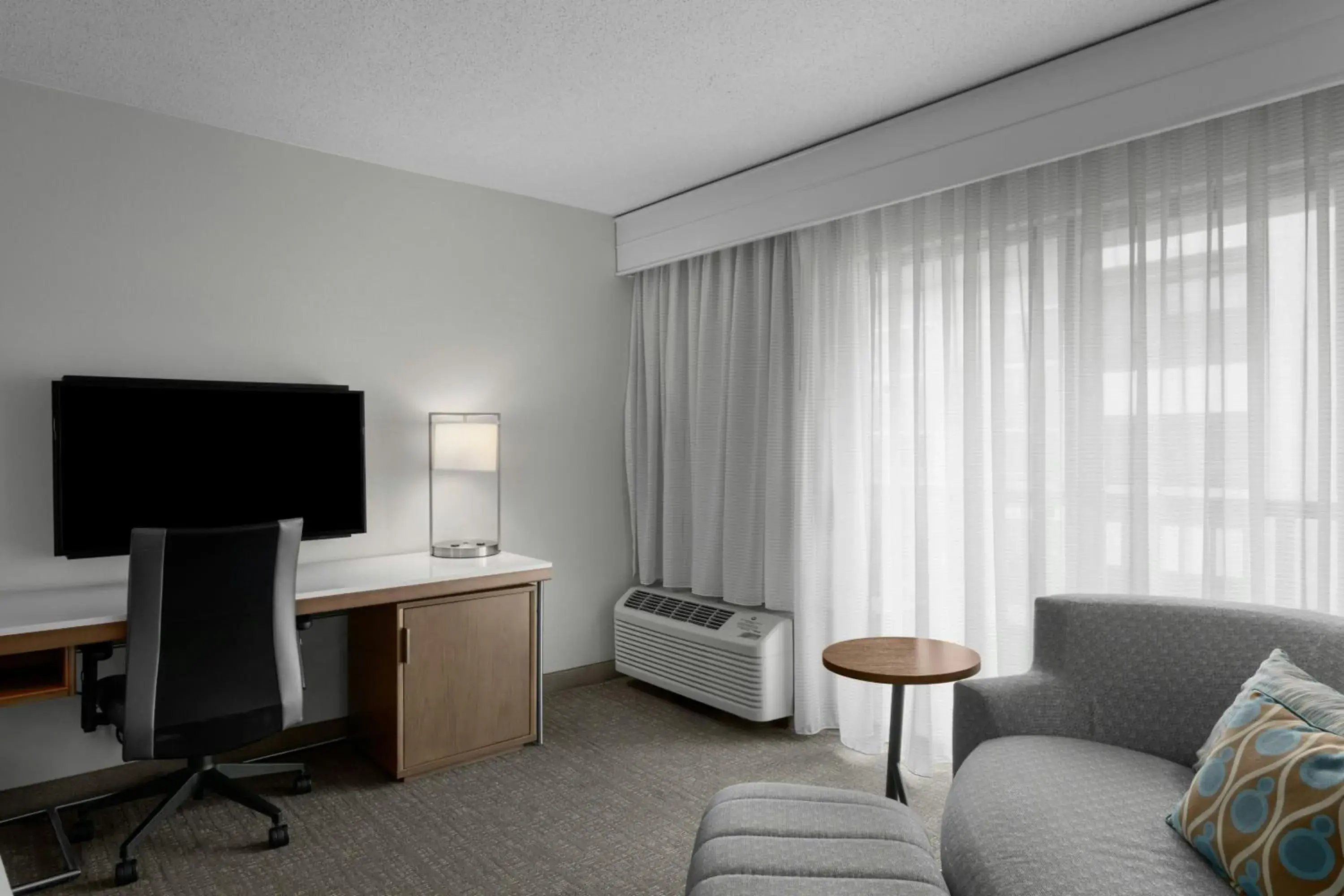 Queen Room with Two Queen Beds and Adapted Tub - Mobility and Hearing Accessible in Courtyard Charlotte Airport North Queen Room with Two Queen Beds and Adapted Tub - Mobility and Hearing Accessible in Courtyard Charlotte Airport North